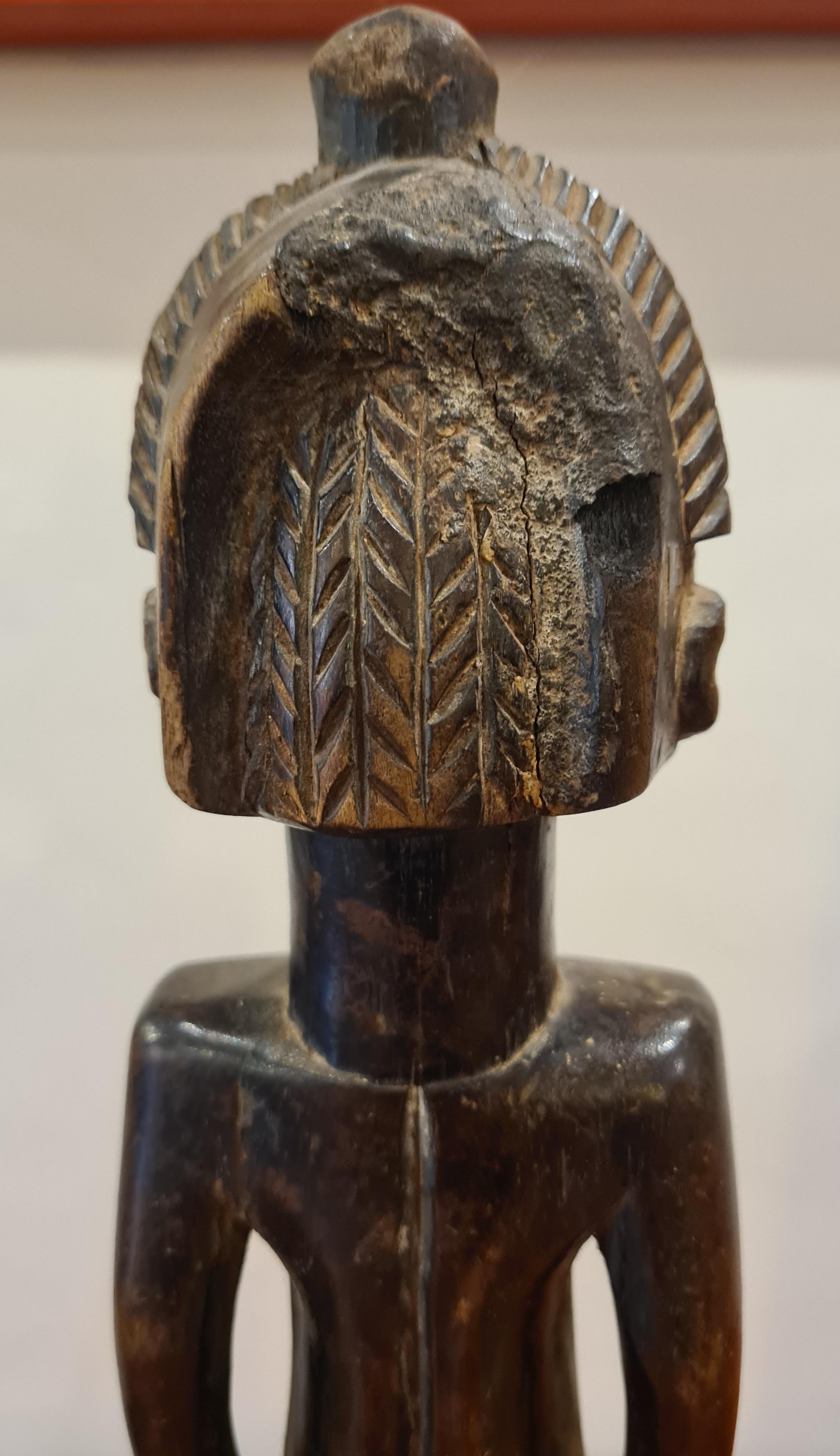 Figurine de Dignataire, A Male Luba-Hemba Figure, Congo - Brown Figurative Sculpture by Unknown