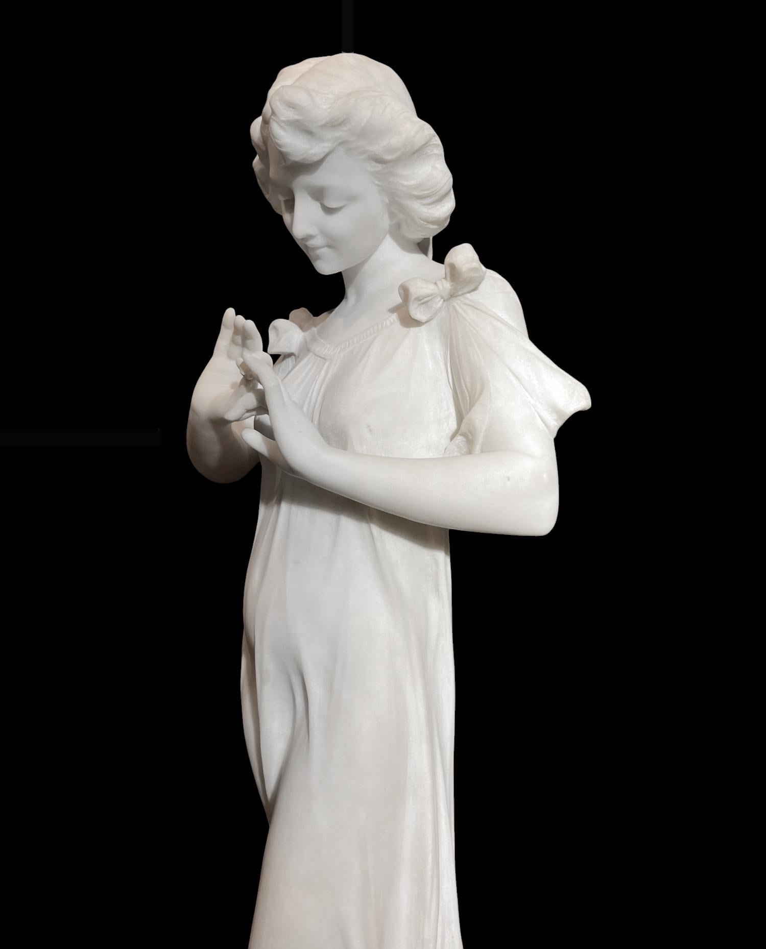 Statua di fidanzamento femminile in marmo finemente scolpita di C.C. in vendita 1