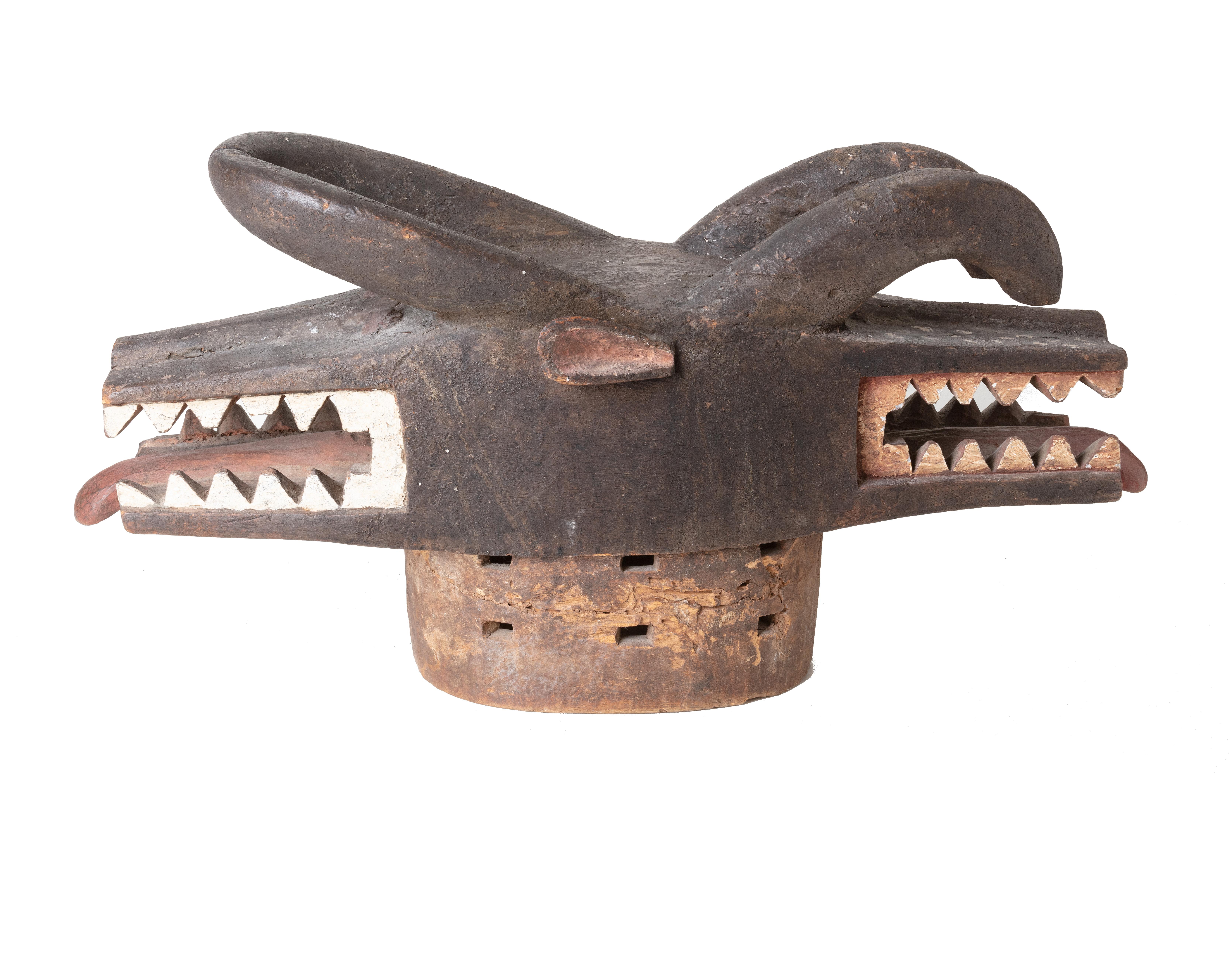 Abstract Sculpture Unknown - « Masque de paillettes rares/masque de cérémonies de toilette Senufo », bois de la côte ivoire