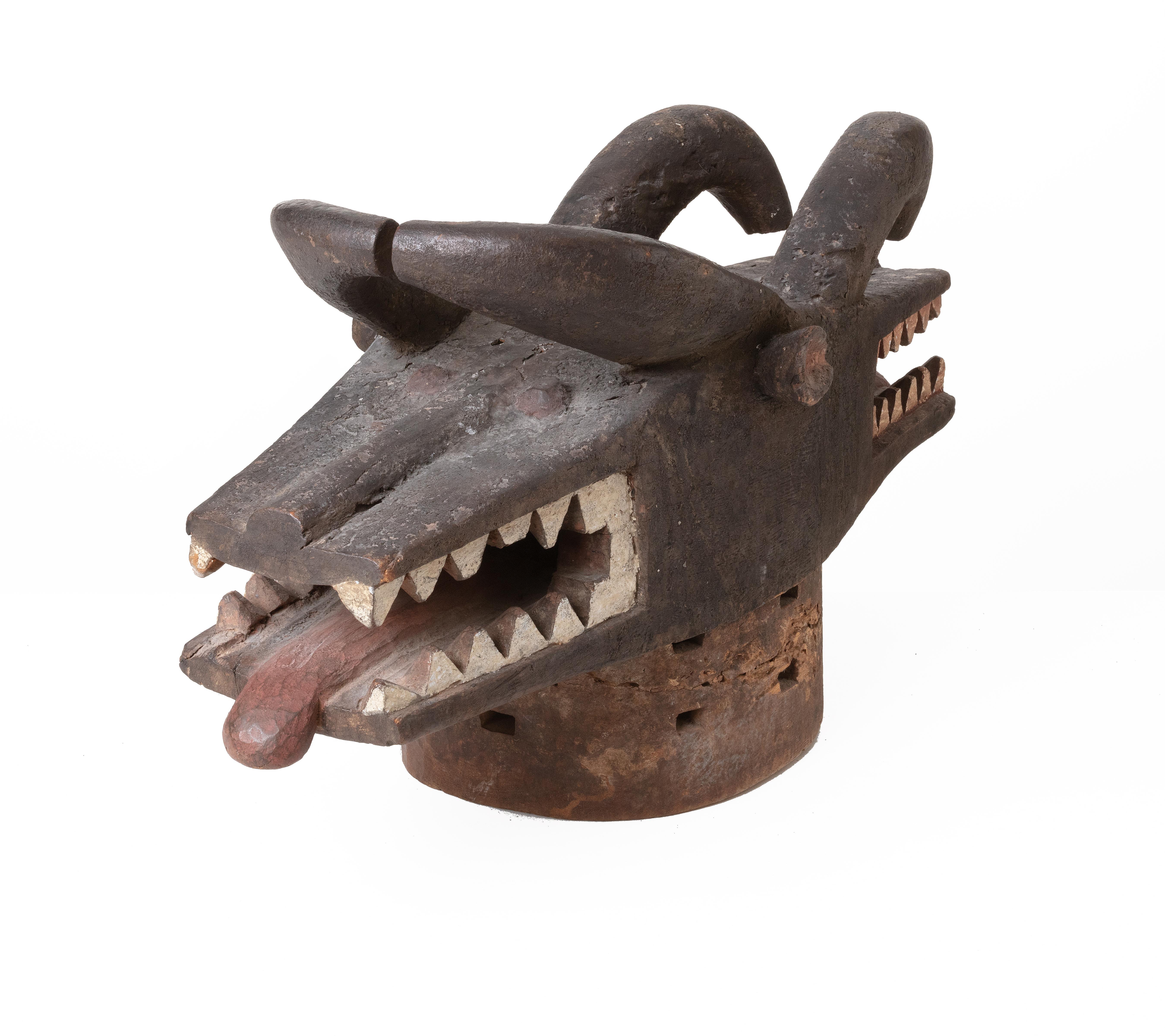 « Masque de paillettes rares/masque de cérémonies de toilette Senufo », bois de la côte ivoire - Tribal Sculpture par Unknown