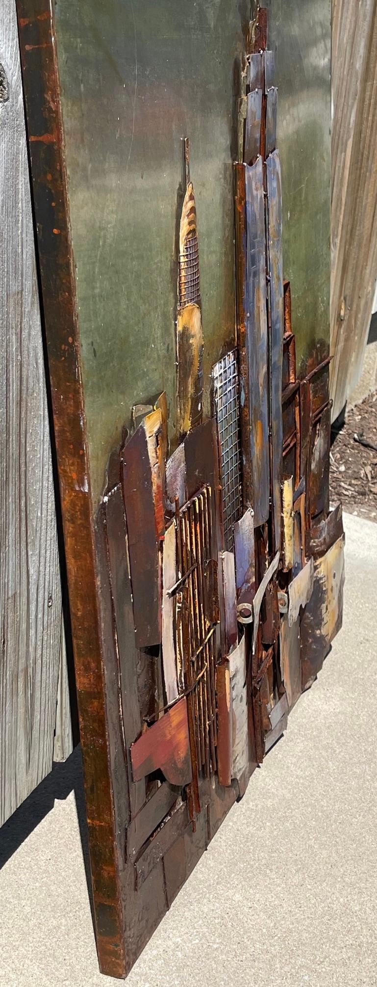 Folk Outsider Naive Art Metal NYC Cityscape Sculpture Wandbehang Contemporary (Grau), Still-Life Sculpture, von Unknown