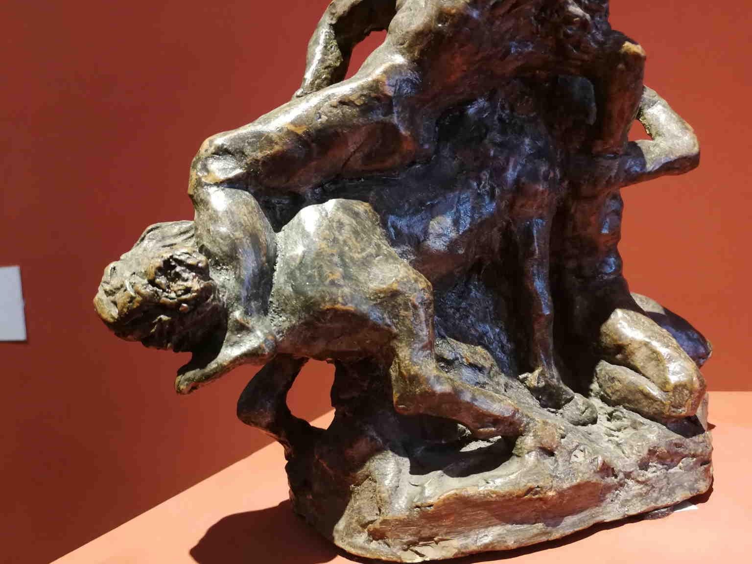 Französische mythologische Kiss-Terrakotta-Statue aus dem 19. Jahrhundert  im Angebot 2