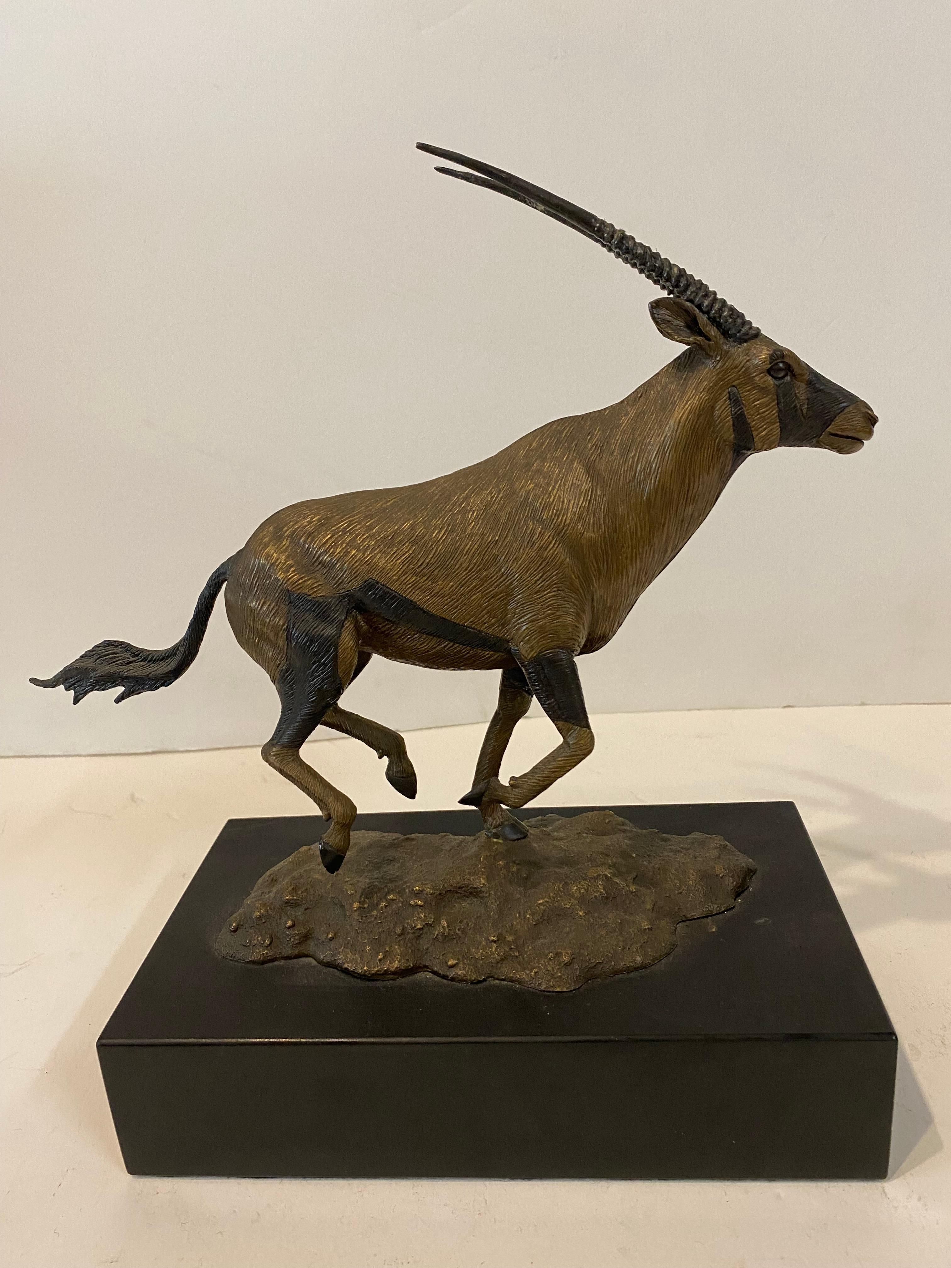  Edelsteine Gemsbok Afrikanische Läufer Antilope Bronze Signiert von Madleine Kay (Amerikanischer Realismus), Sculpture, von Unknown