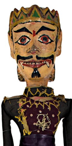 ""Golek Puppet (Male)" - Fabriqué à la main avec du bois et du tissu peints et sculptés en Indonésie