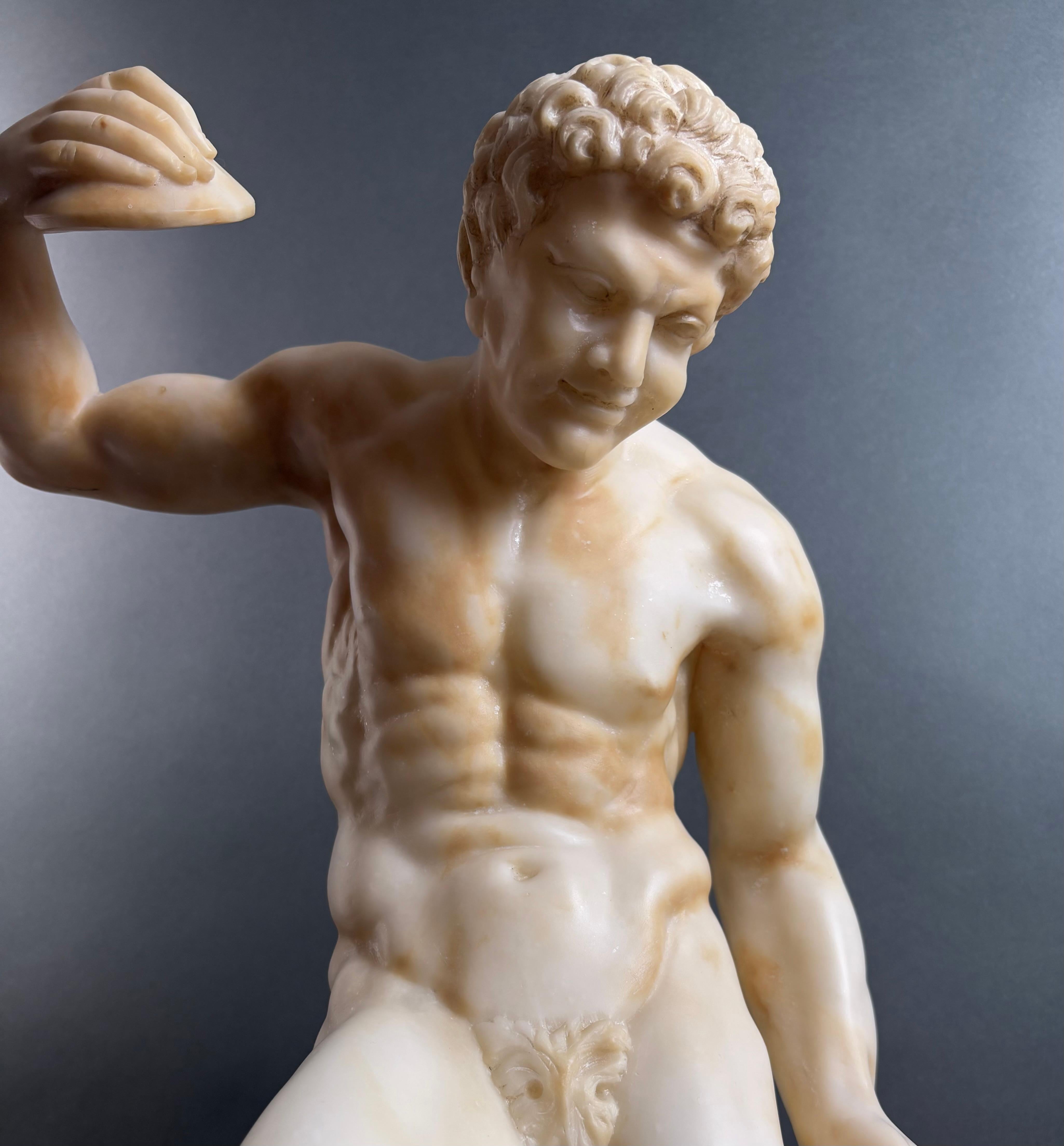 Grande Scultura in Alabastro  Satiro con Cimbali  Bottega Volterrana XIX secolo in vendita 7