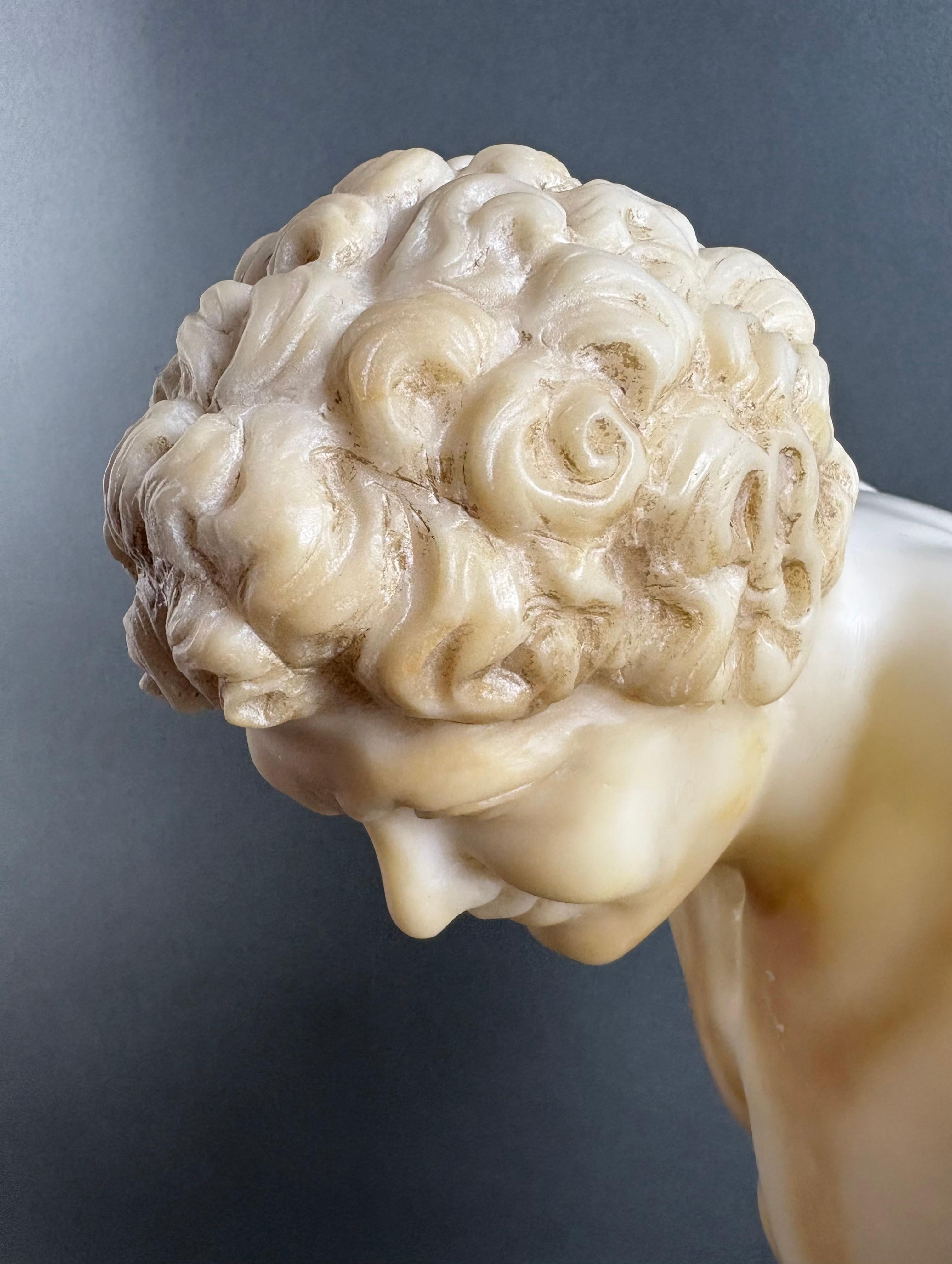 Grande Scultura in Alabastro  Satiro con Cimbali  Bottega Volterrana XIX secolo - Sculpture Scuola italiana di Unknown