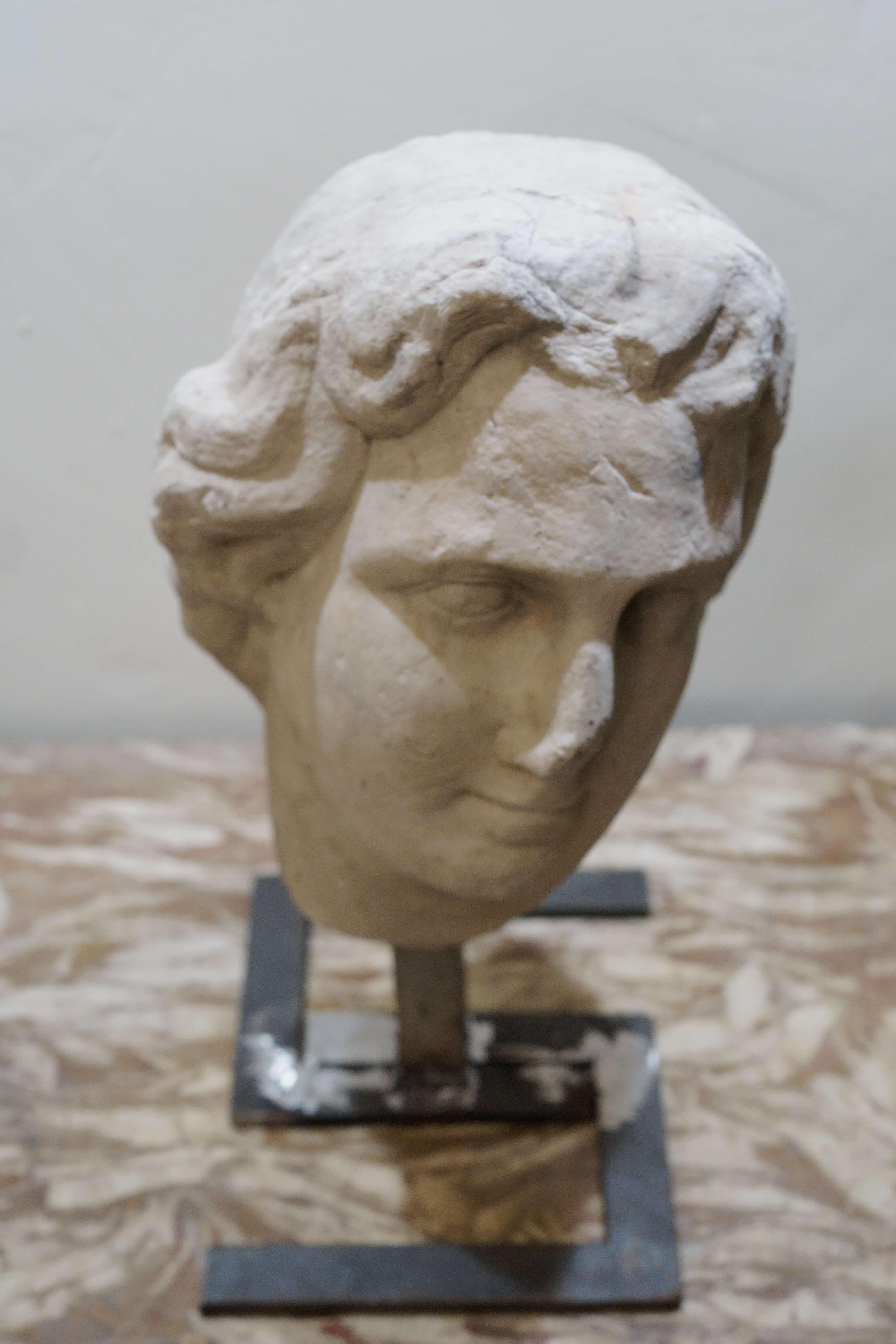 Grande Testa in Marmo bianco di Alessandro Magno Roma XVII secolo Scultura in vendita 8