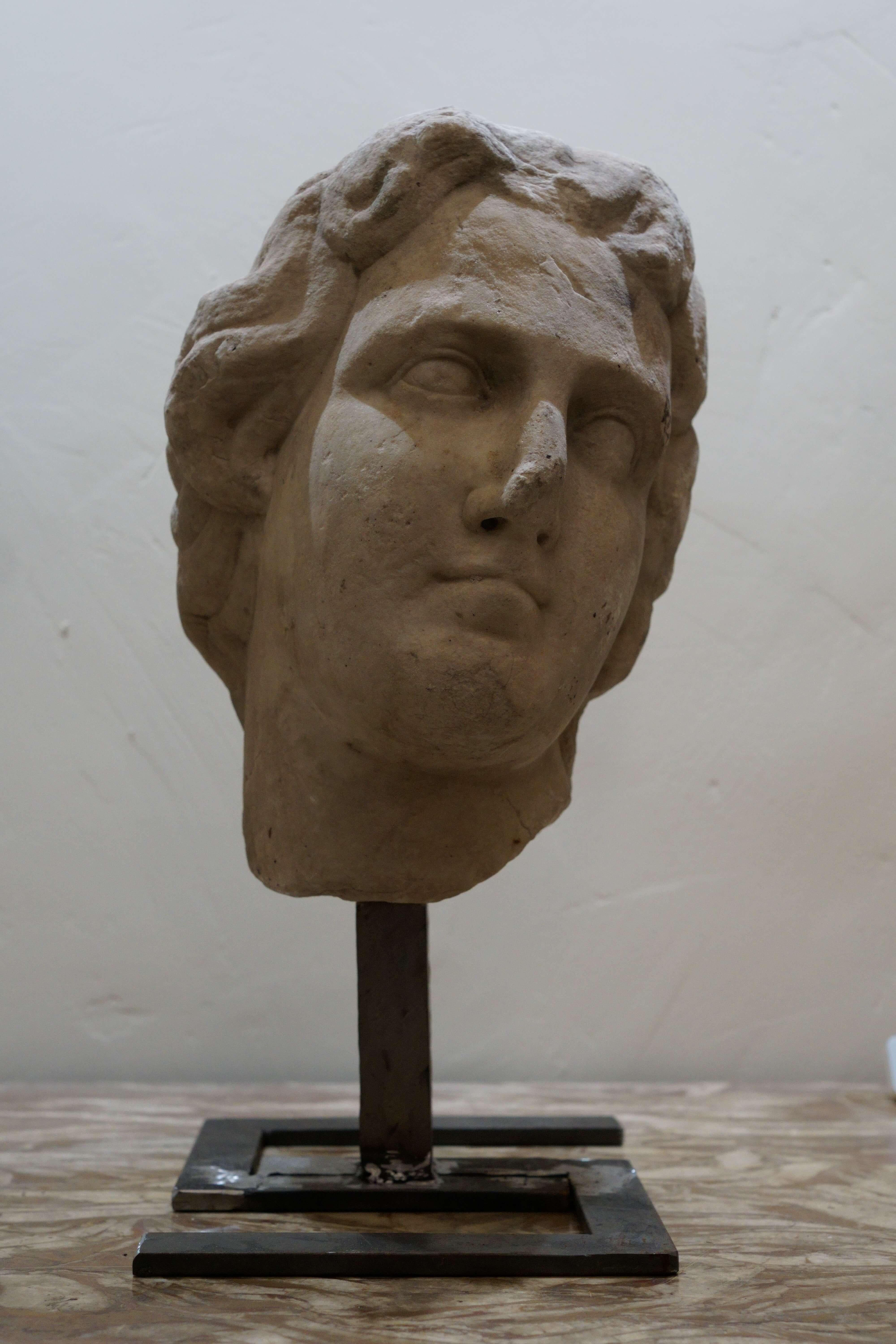 Grande Testa in Marmo bianco di Alessandro Magno Roma XVII secolo Scultura - Sculpture di Unknown