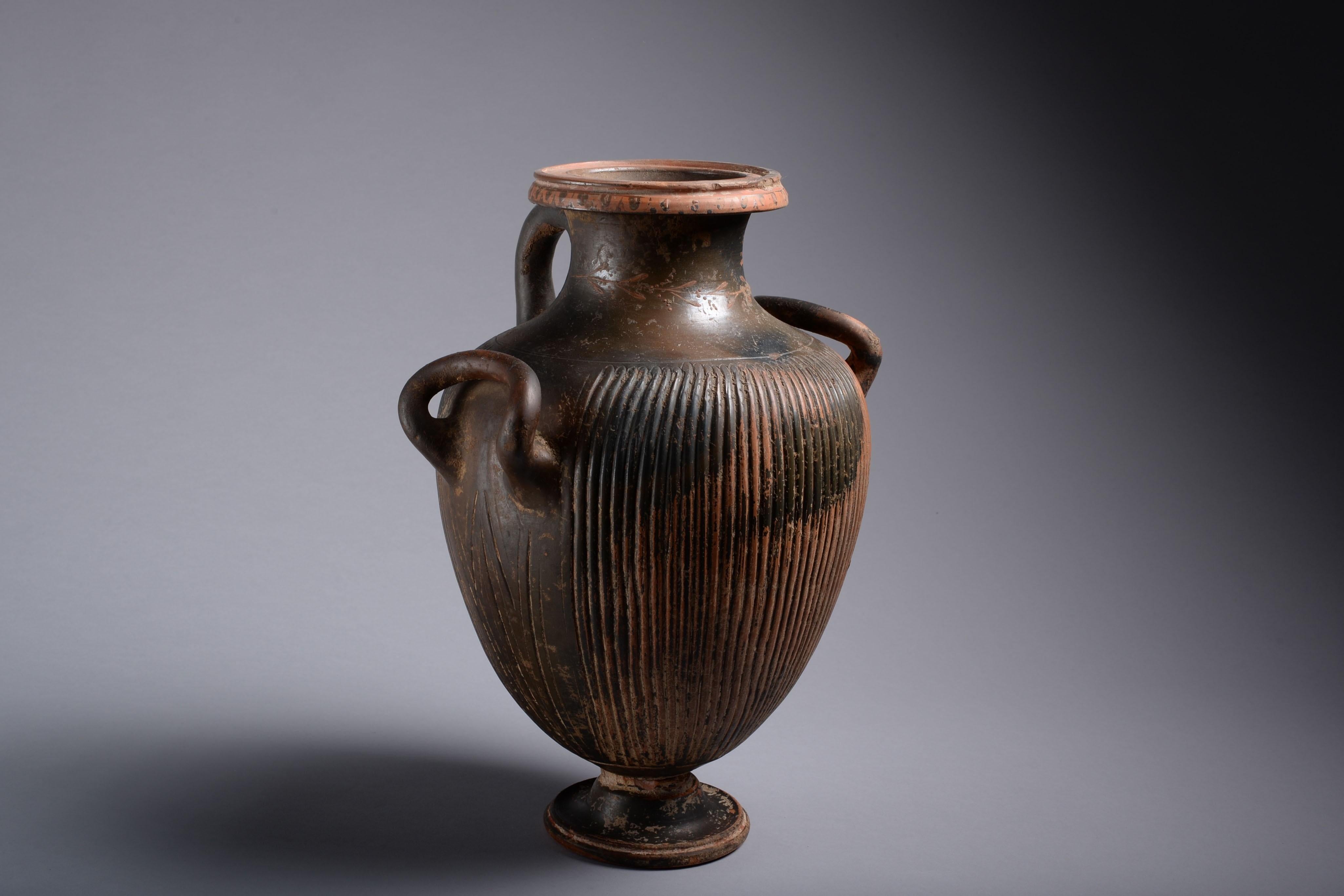 Greek Black Glazed Pottery Hydria - Sculpture by Unknown