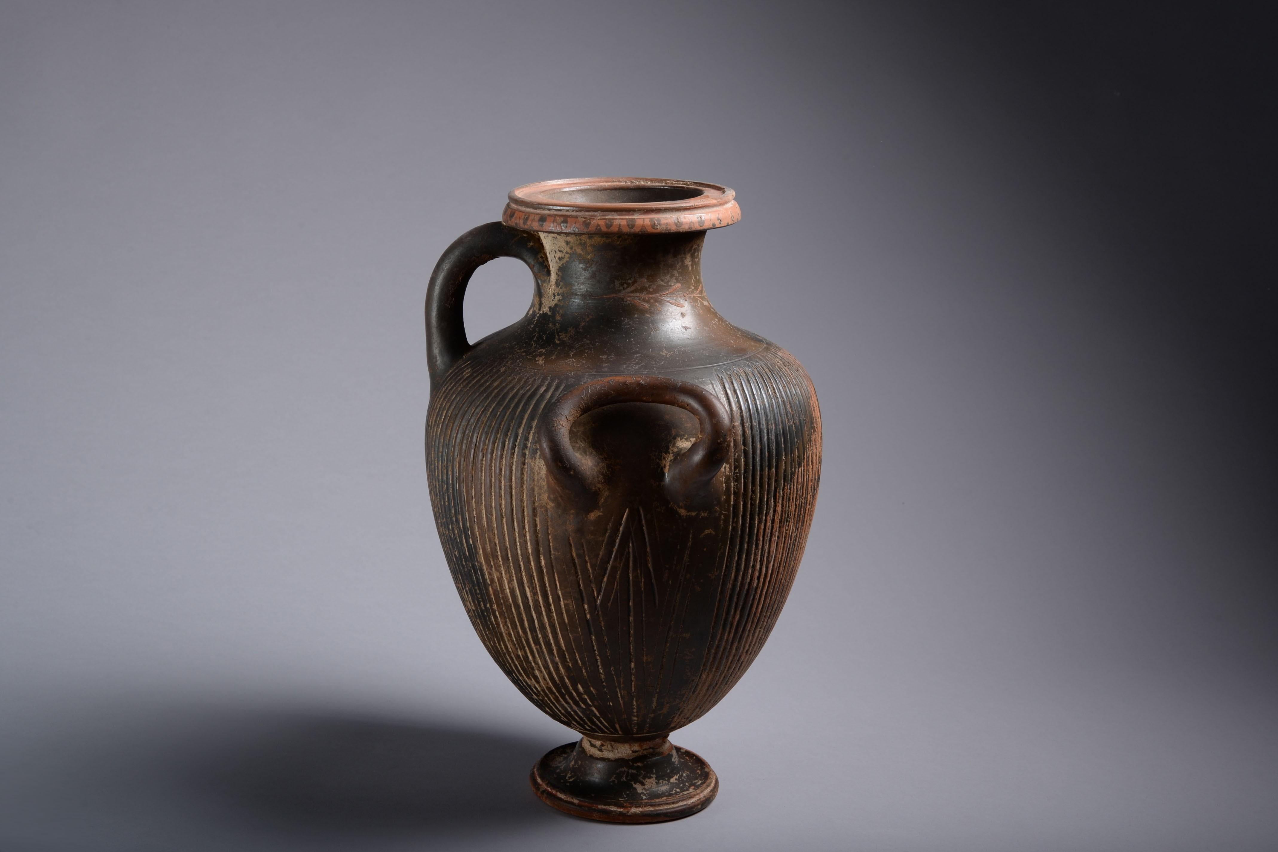 hydria greek pottery