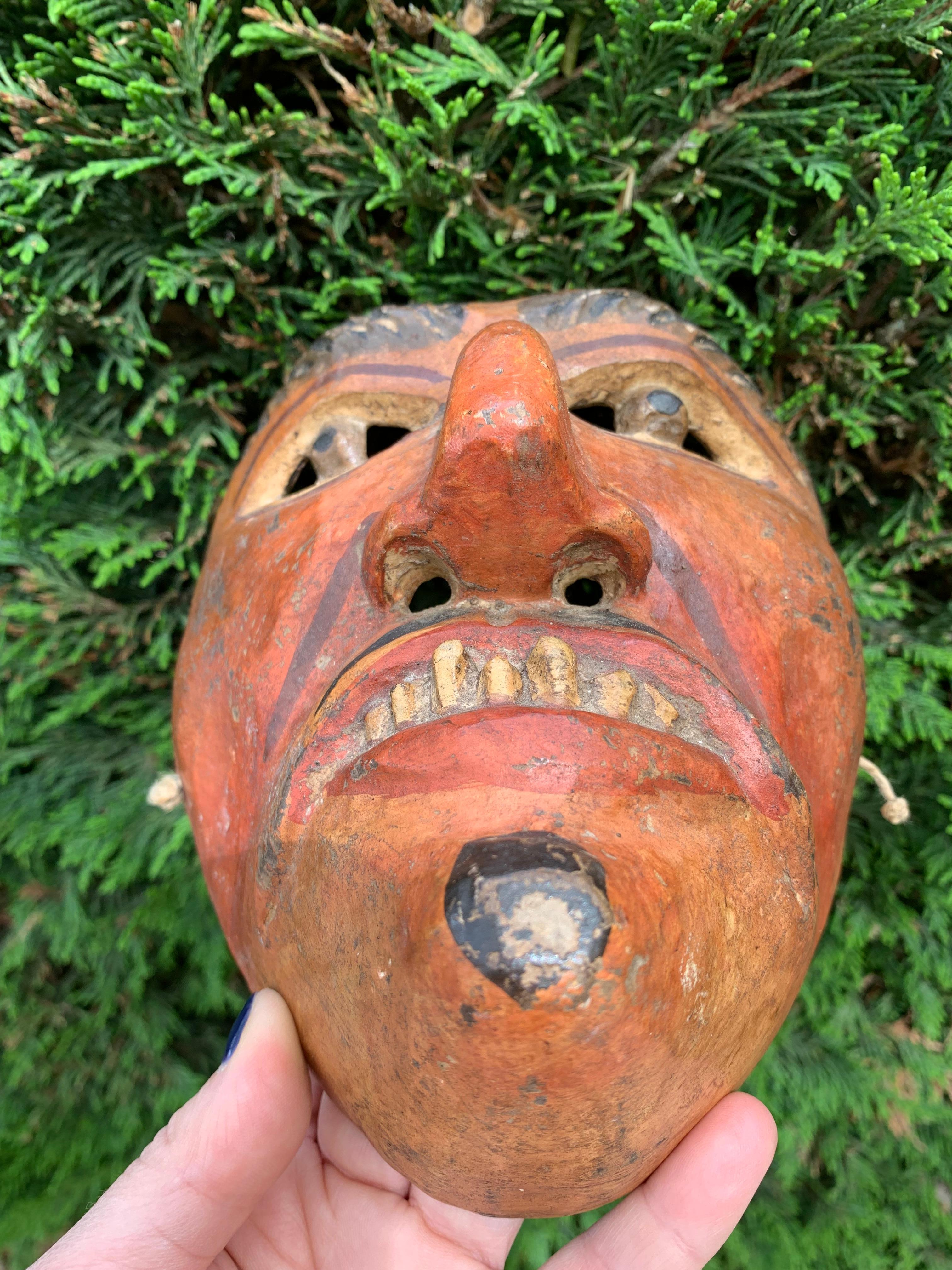 Guatemala. Maschera di Baila de la Conquista. Début du XXème siècle en vente 7