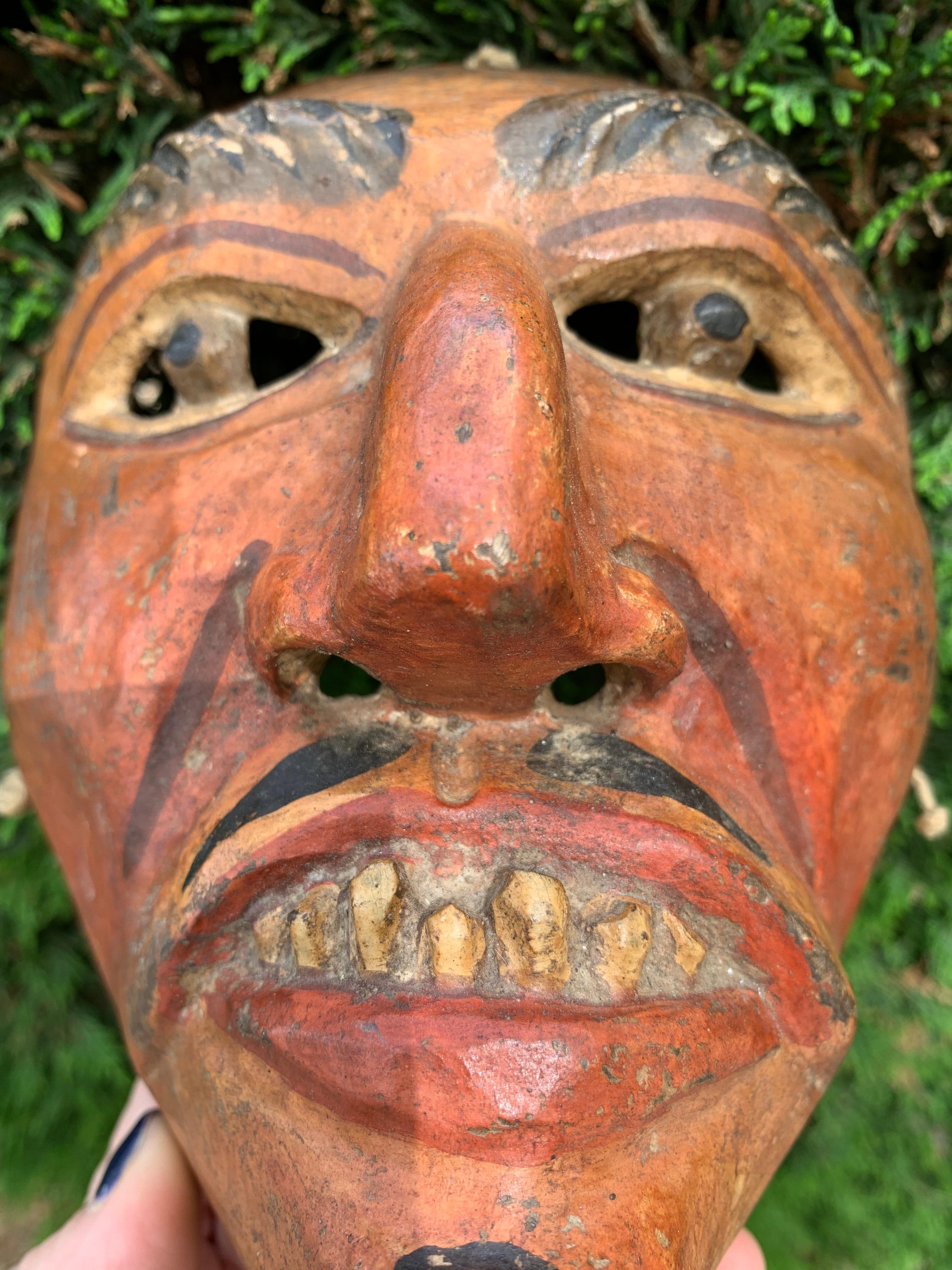 Guatemala. Maschera di Baila de la Conquista. Début du XXème siècle en vente 6