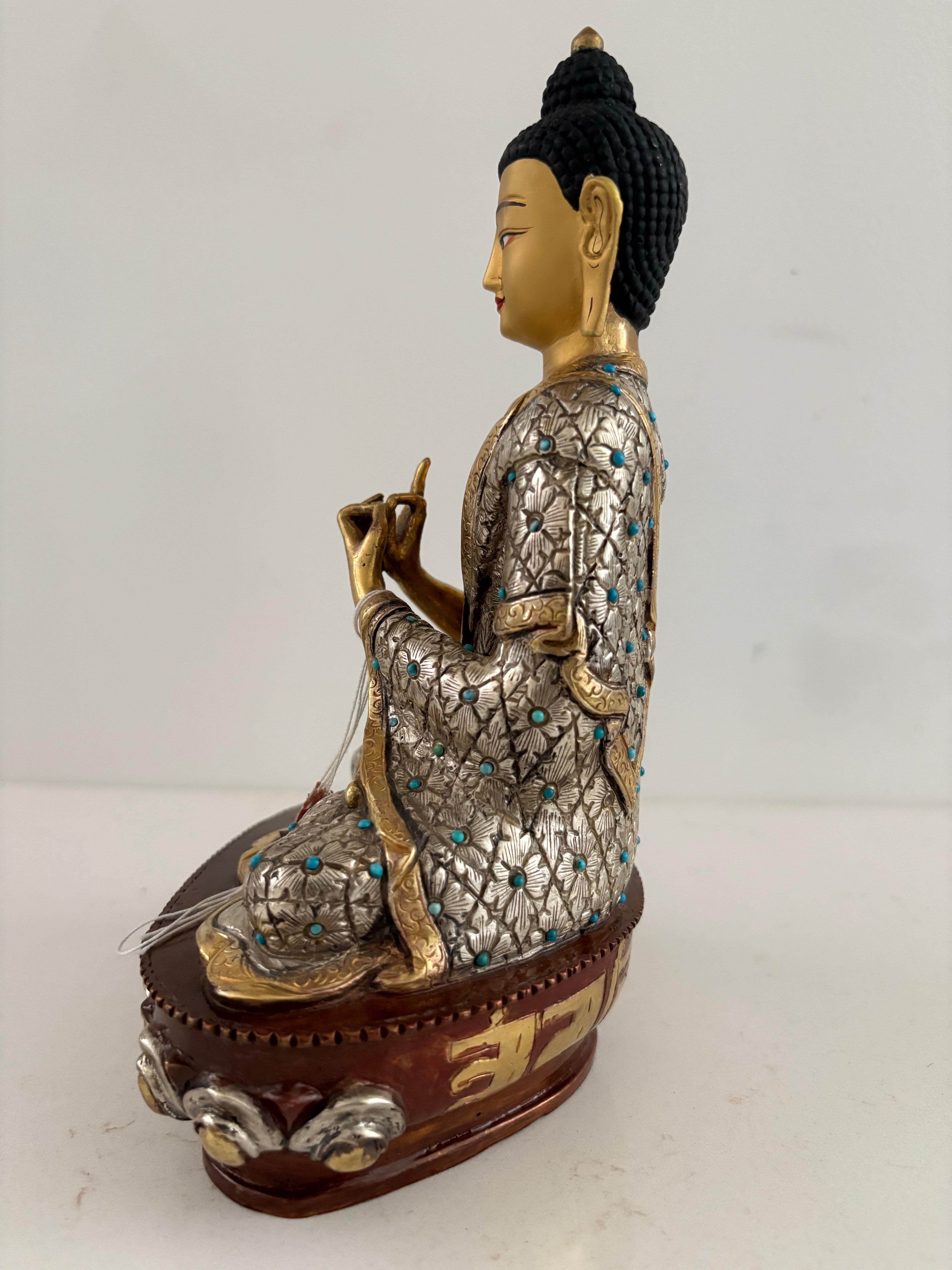 Statue de cinq bouddhas en or et argent fabriquée à la main selon le procédé de la cire perdue en vente 11
