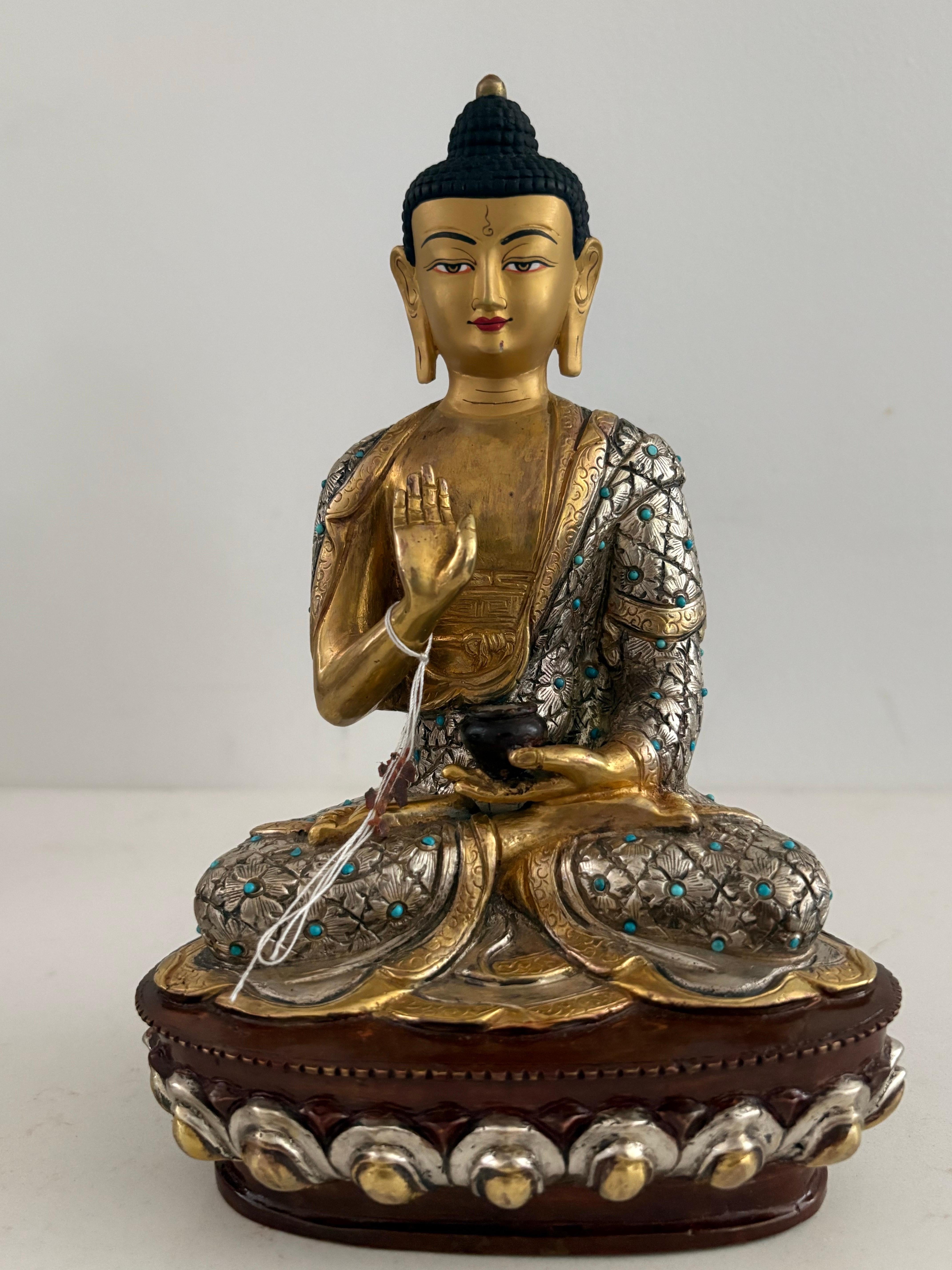 Statue de cinq bouddhas en or et argent fabriquée à la main selon le procédé de la cire perdue - Sculpture de Unknown