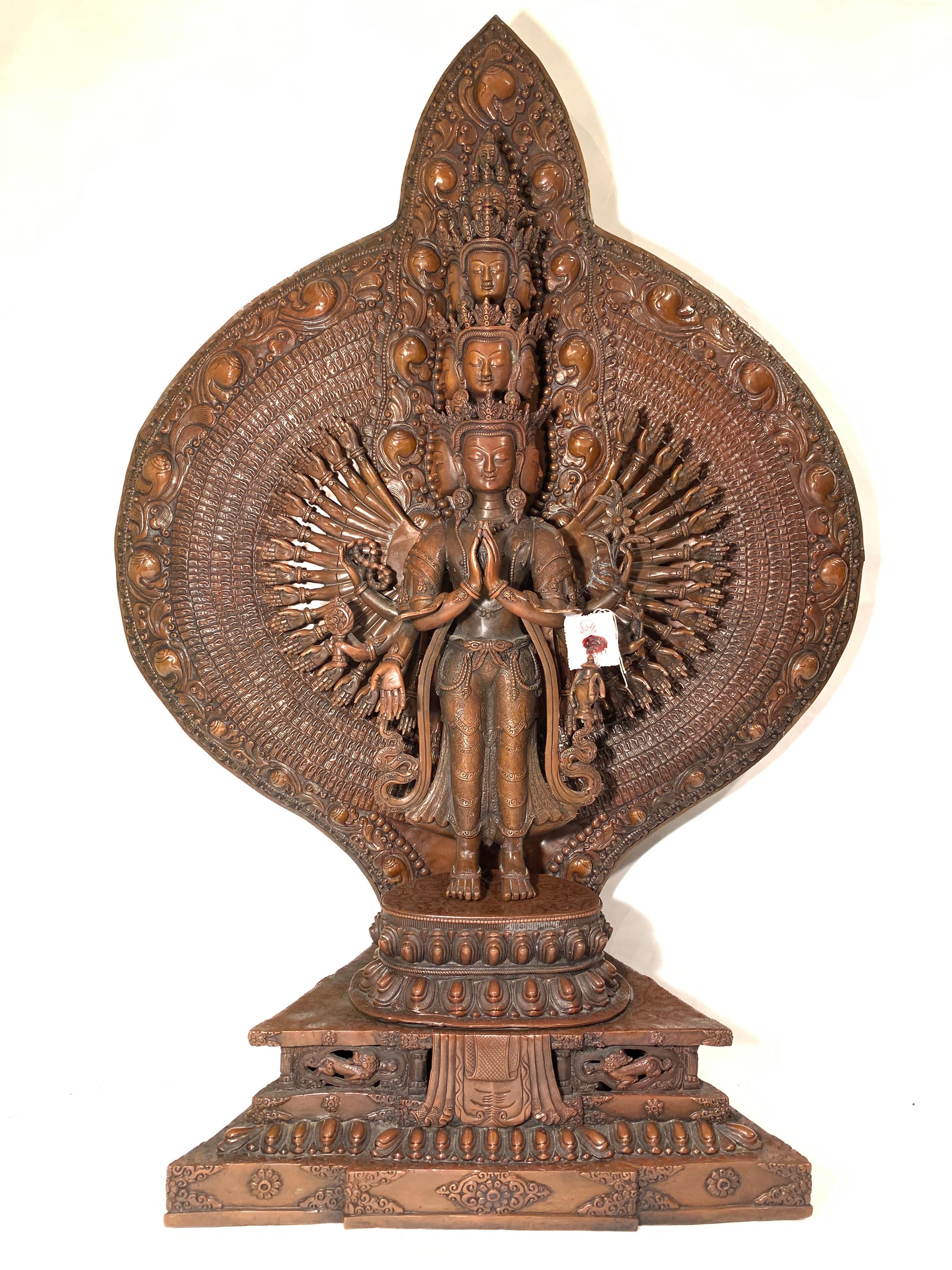 Statue d'Avalokeshwor sur pied fabriquée à la main par Lost Wax Process 