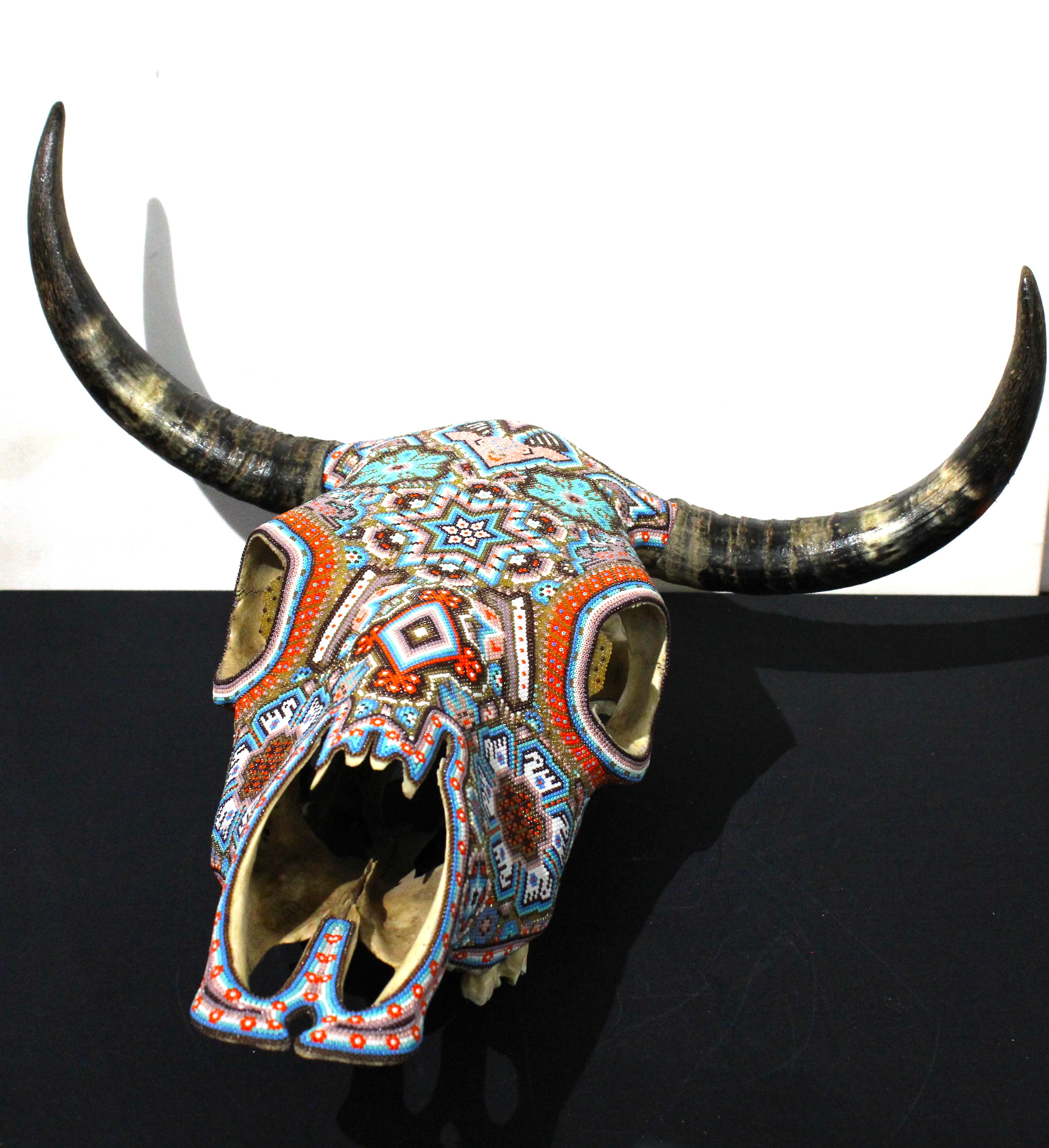 CRANIO DI TORO HUICHOL. . . . . . . - Sculpture di Unknown