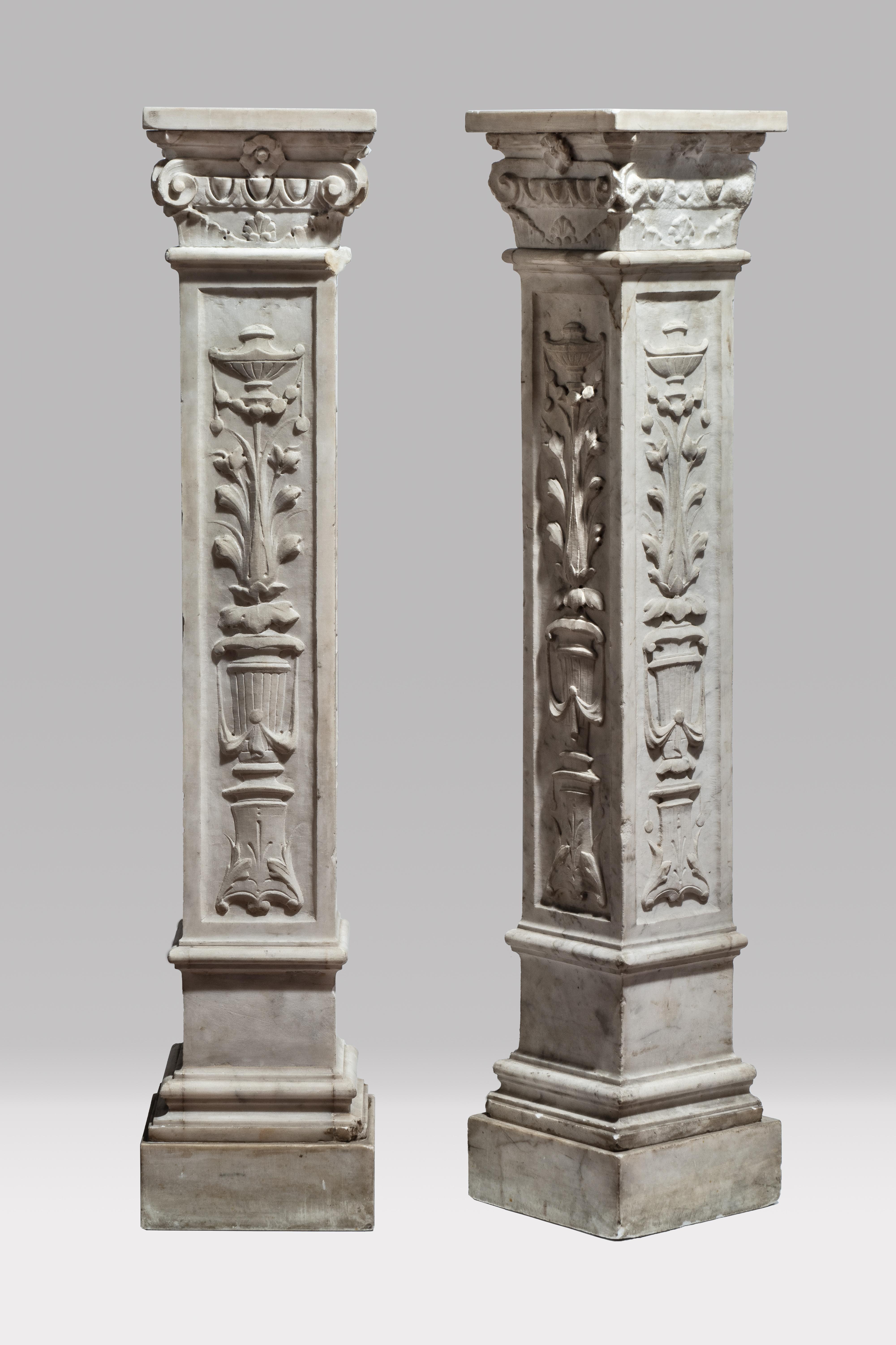 PAIR OF COLUMNS/PLINTHS WITH FLORAL DECORATIONS
Italy, 19th Century
marble
101 x 21 x 21 cm
39 3/4 x 8 1/4 x 8 1/4 in