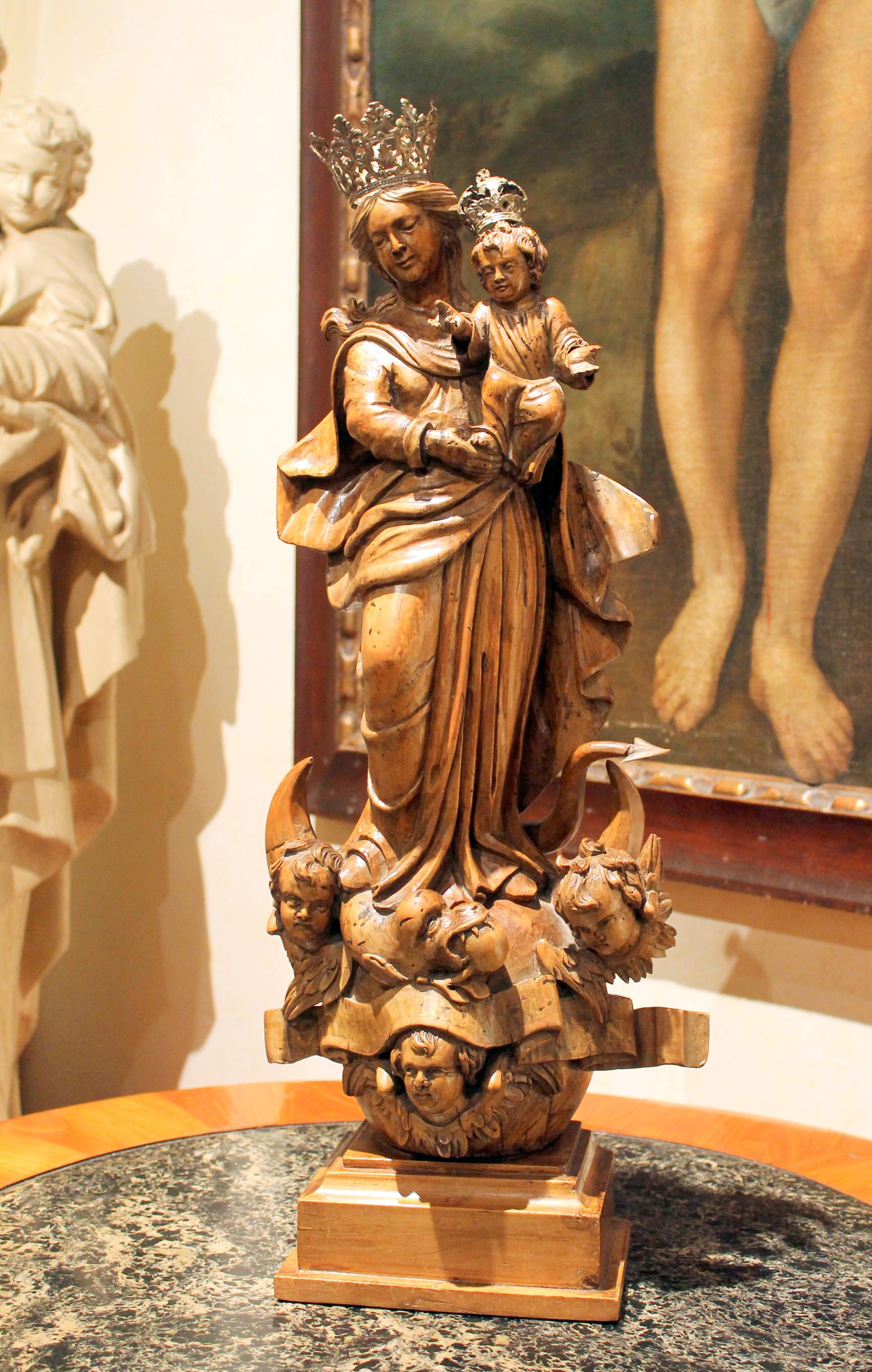 Italian Hand Carved Wood Madonna and Child on Crescent Moon Religious Sculpture 1