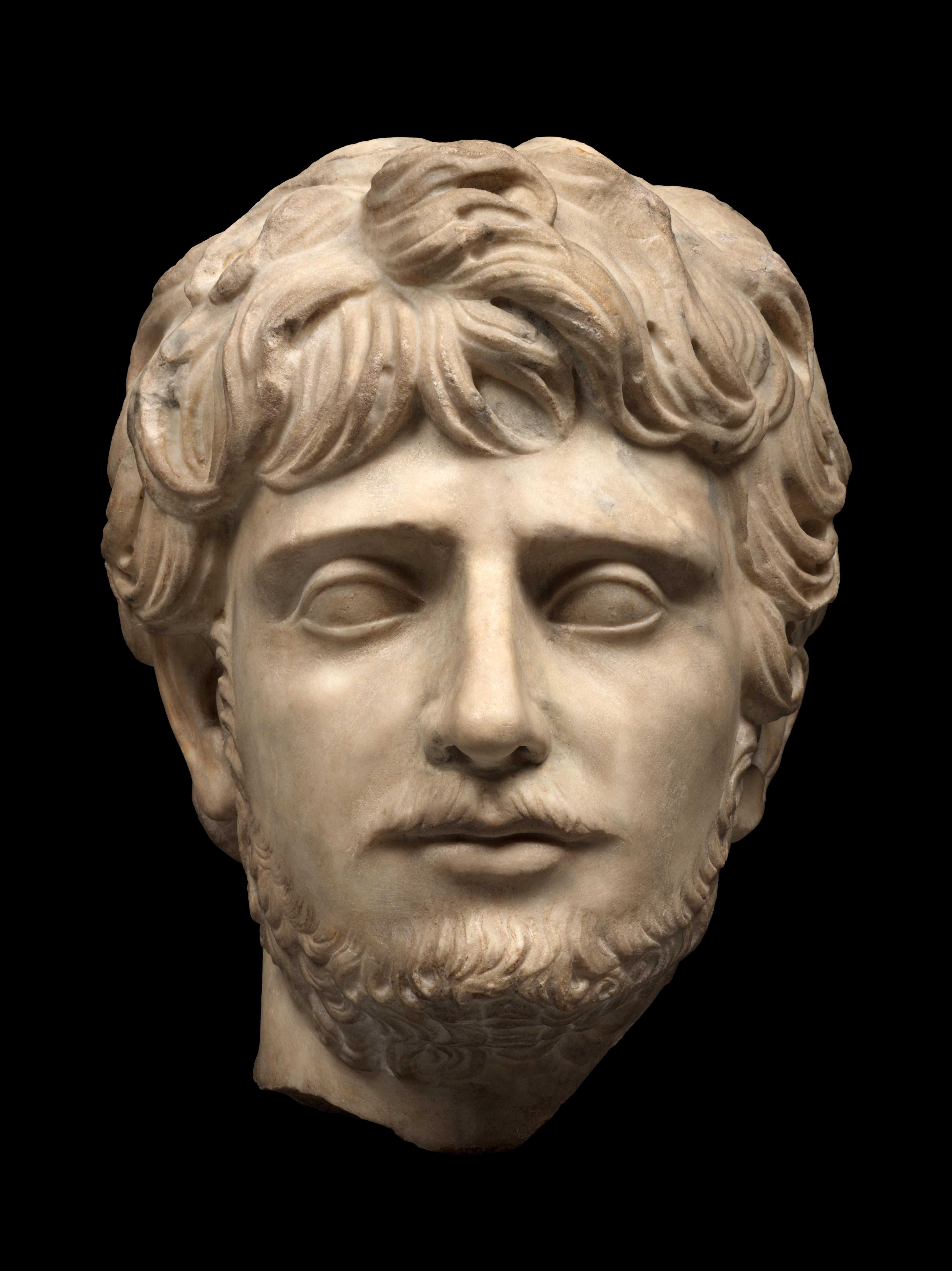 PORTRAIT italien D'un YOUNG MAN À PROPOS DE L'antiquité SUR BASE INAGAKI - Sculpture de Unknown