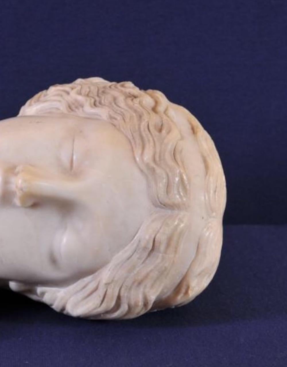 Italian Marble Sculpture The Sleeping Ariadne 19th century Grand Tour - Black Figurative Sculpture by Unknown