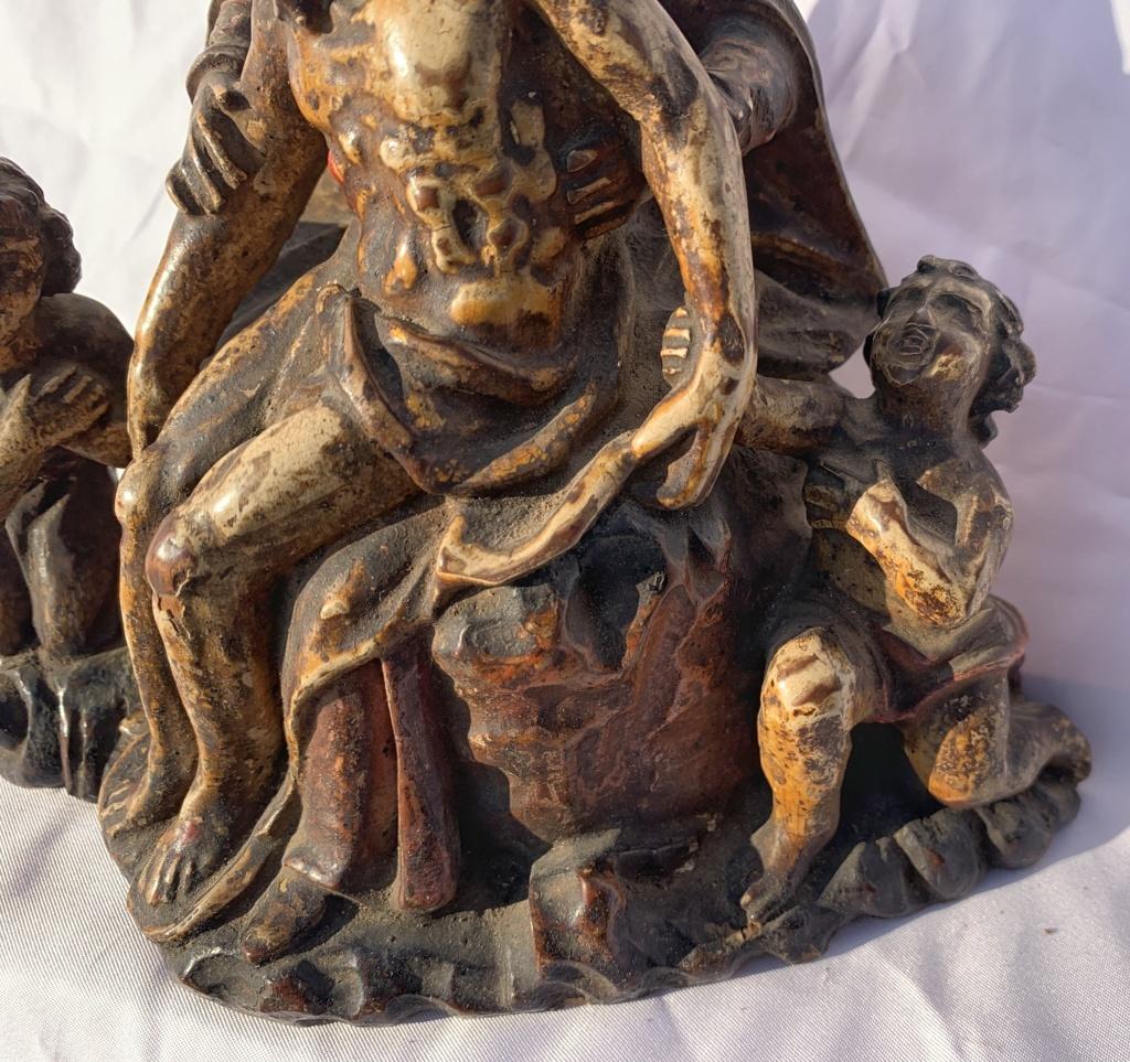 Italian master - 18th century figure sculpture - Virgin Pity - Carved Wood Paint For Sale 6