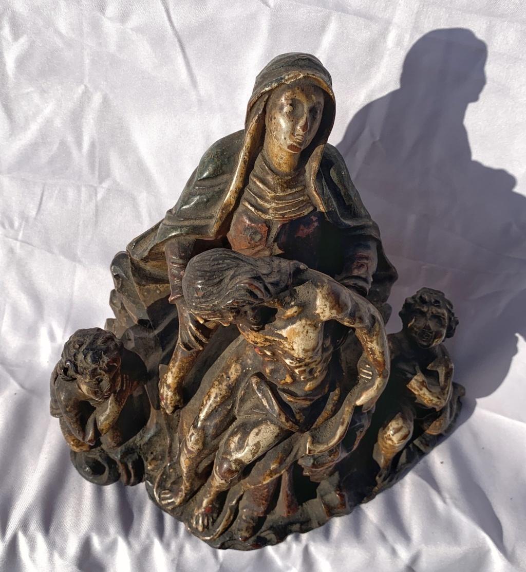 Italian master - 18th century figure sculpture - Virgin Pity - Carved Wood Paint For Sale 10
