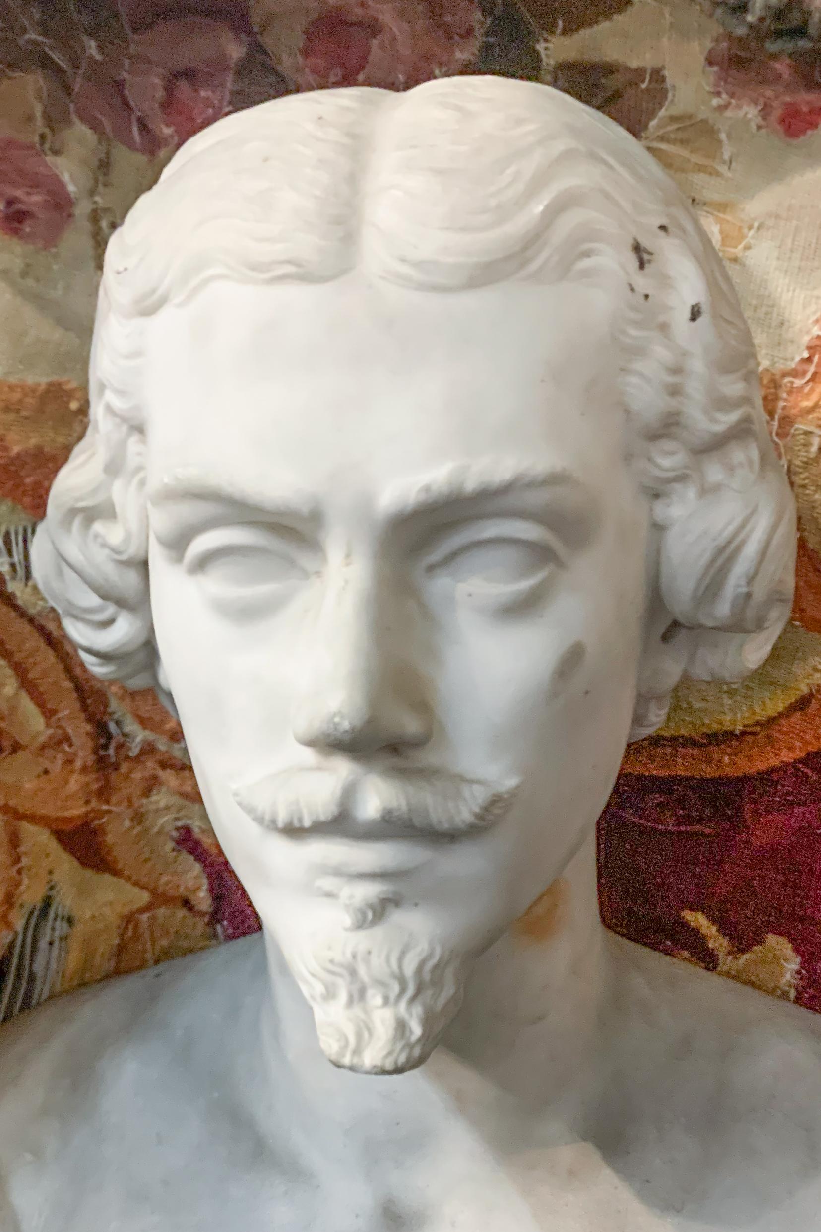 Italian Mid 19th century White Carrara Marble bust. Portrait of young male. For Sale 3