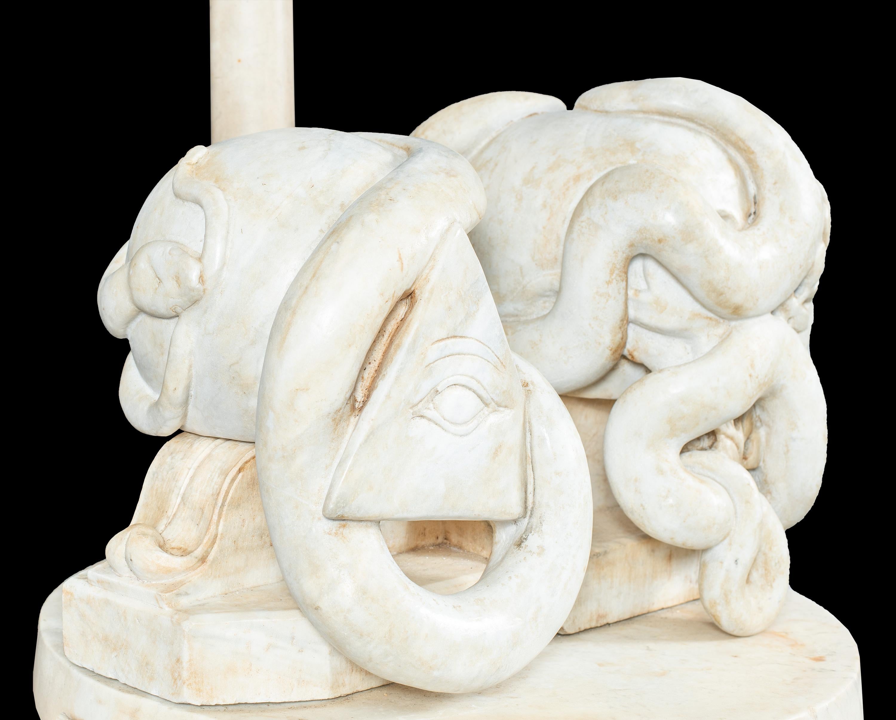 Escultor italiano - Escultura de mármol de principios del siglo XX - Altar masónico en venta 1