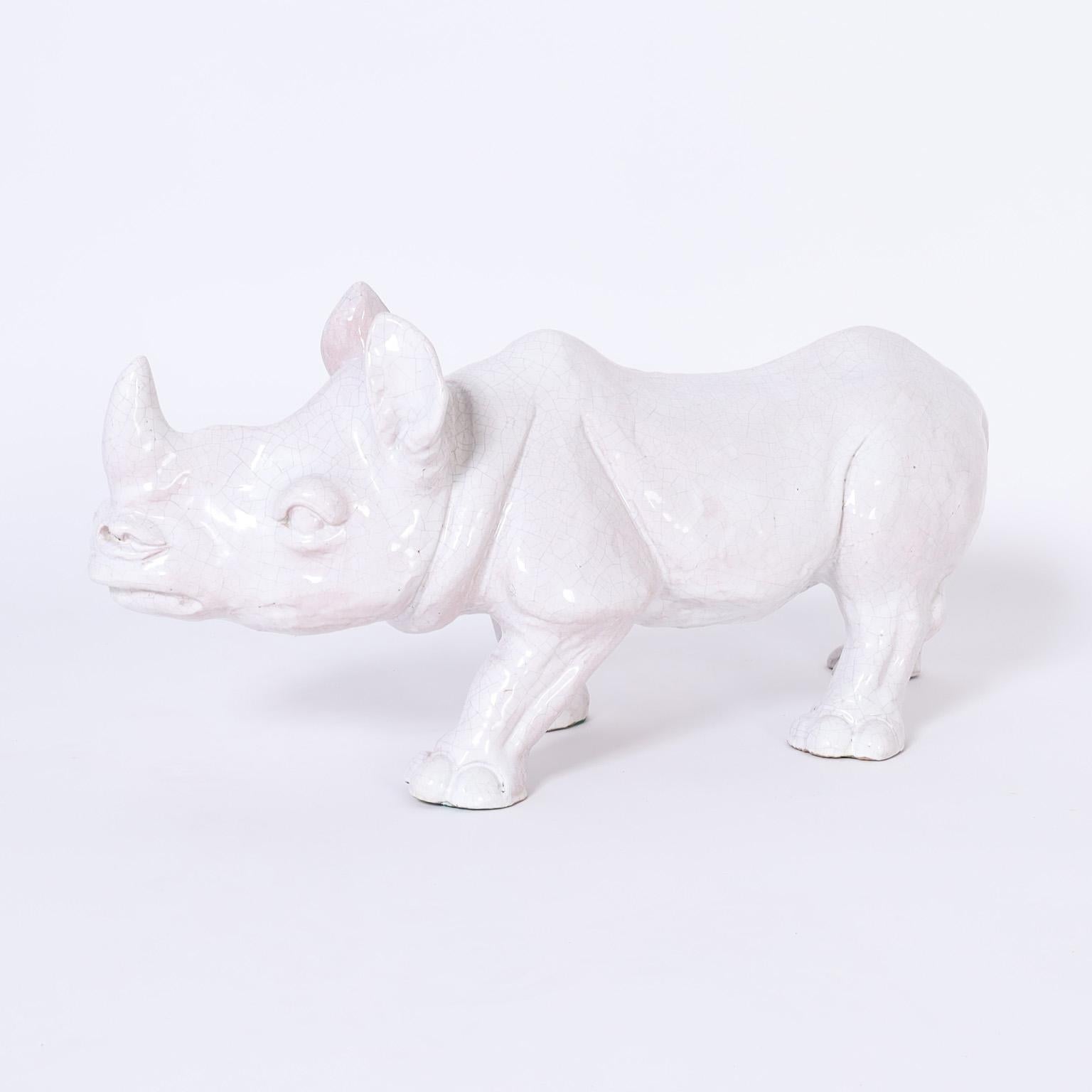 Escultura italiana de terracota de un rinoceronte en venta 2
