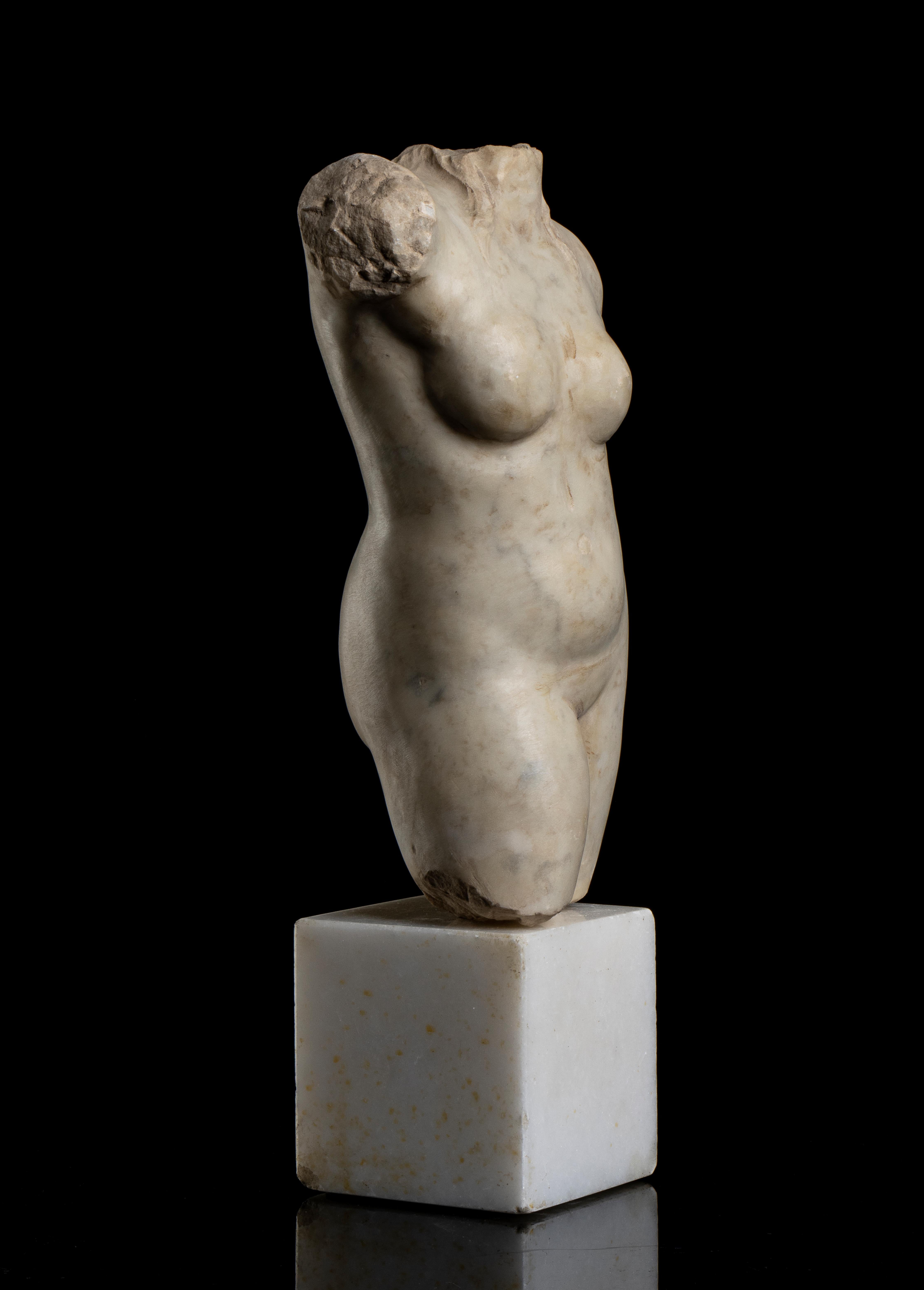 Italian White Statuary Marble Torso Nude Sculpture Of Woman Grand Tour Classical For Sale 3