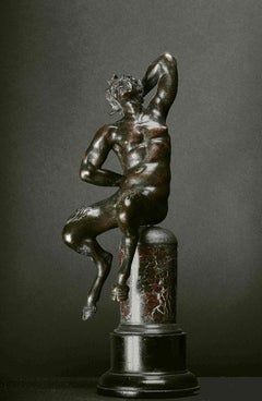 Italia, principios del siglo XVII - Fauno sentado - Bronce
