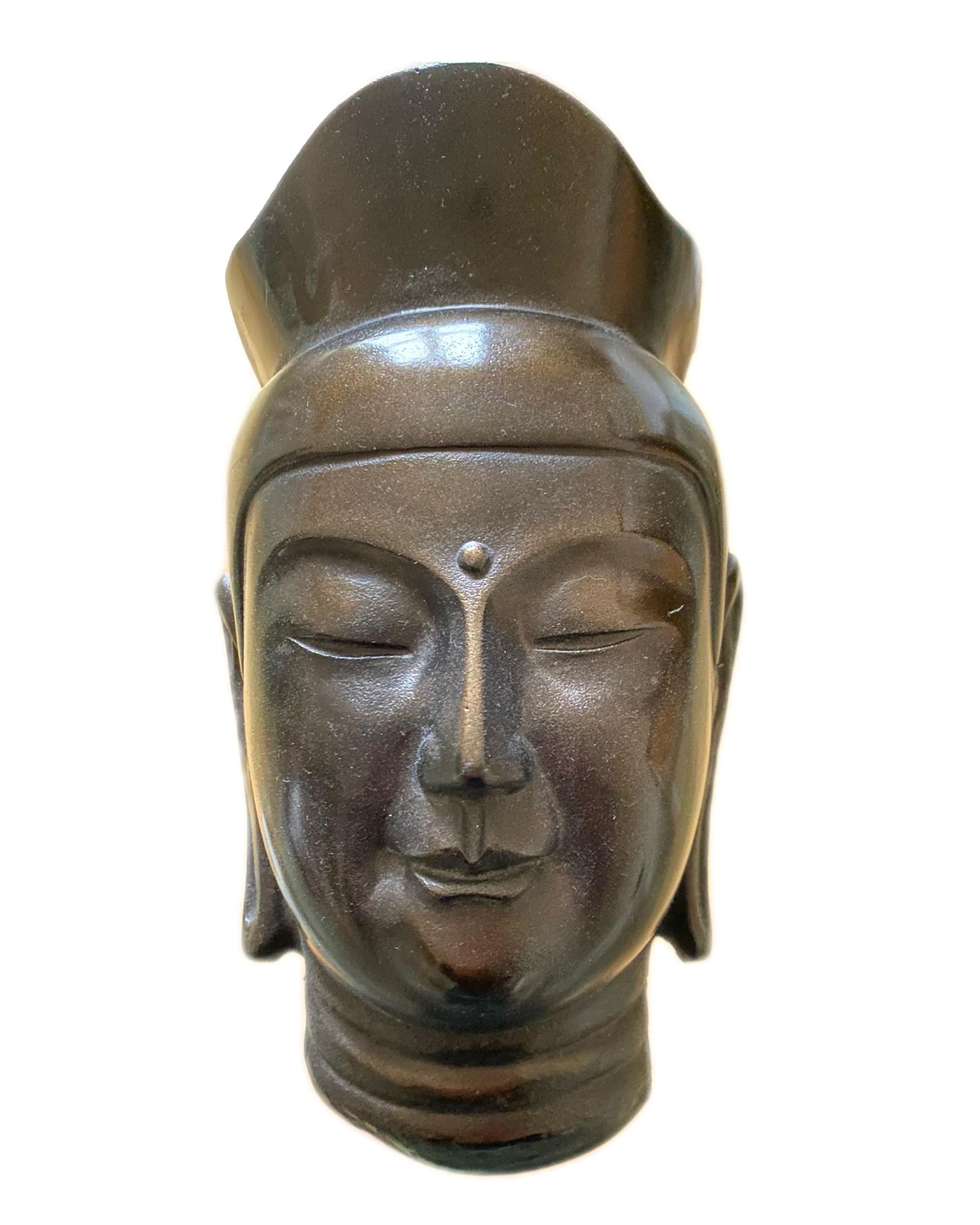 Figurative Sculpture Unknown - Masque de Bouddha japonais en fonte Bosatsu, par Akaoka Copperware-GSY Select