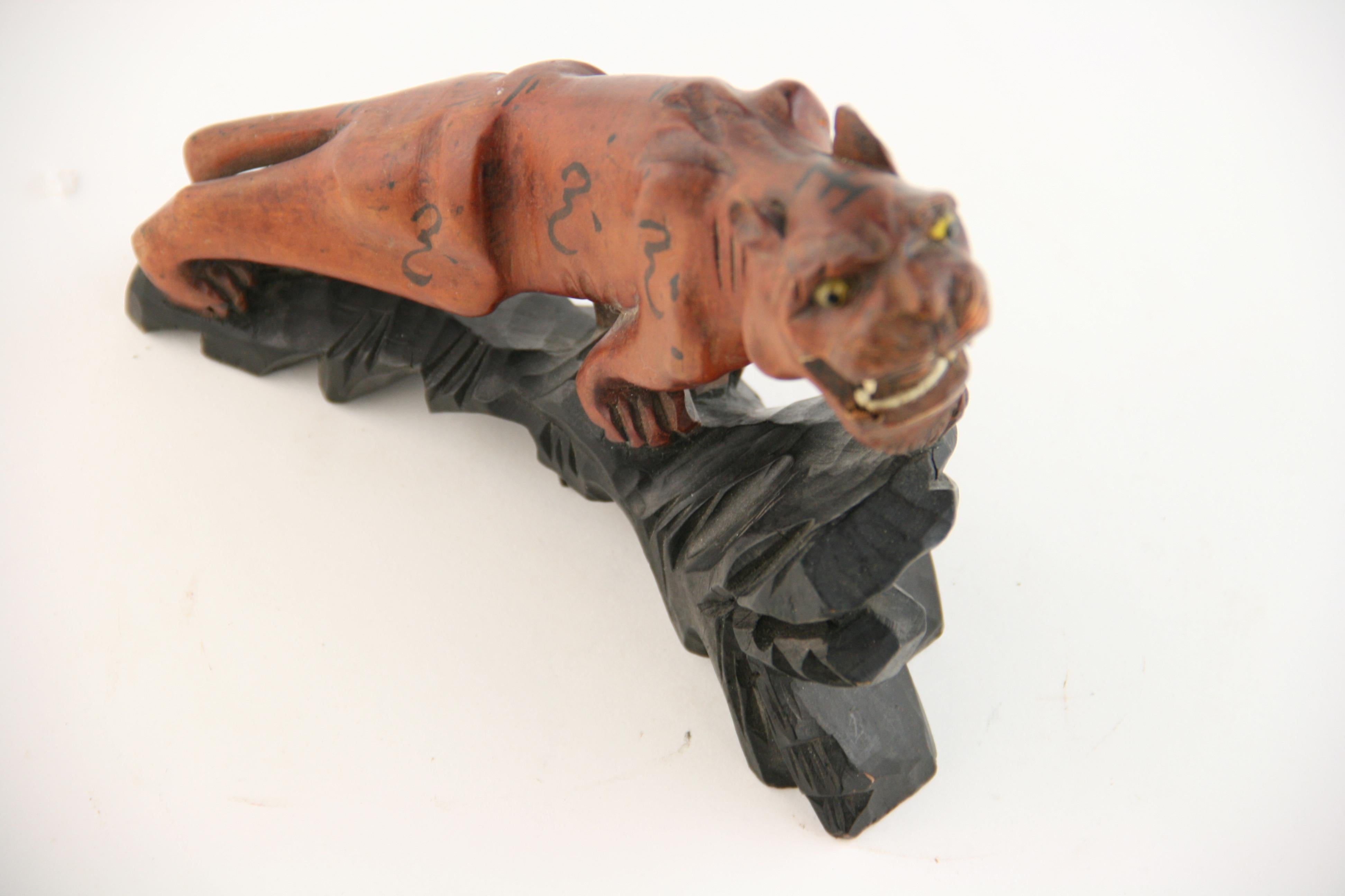 Japanese Carved Boxwood  Tiger Sculpture circa 1920 3