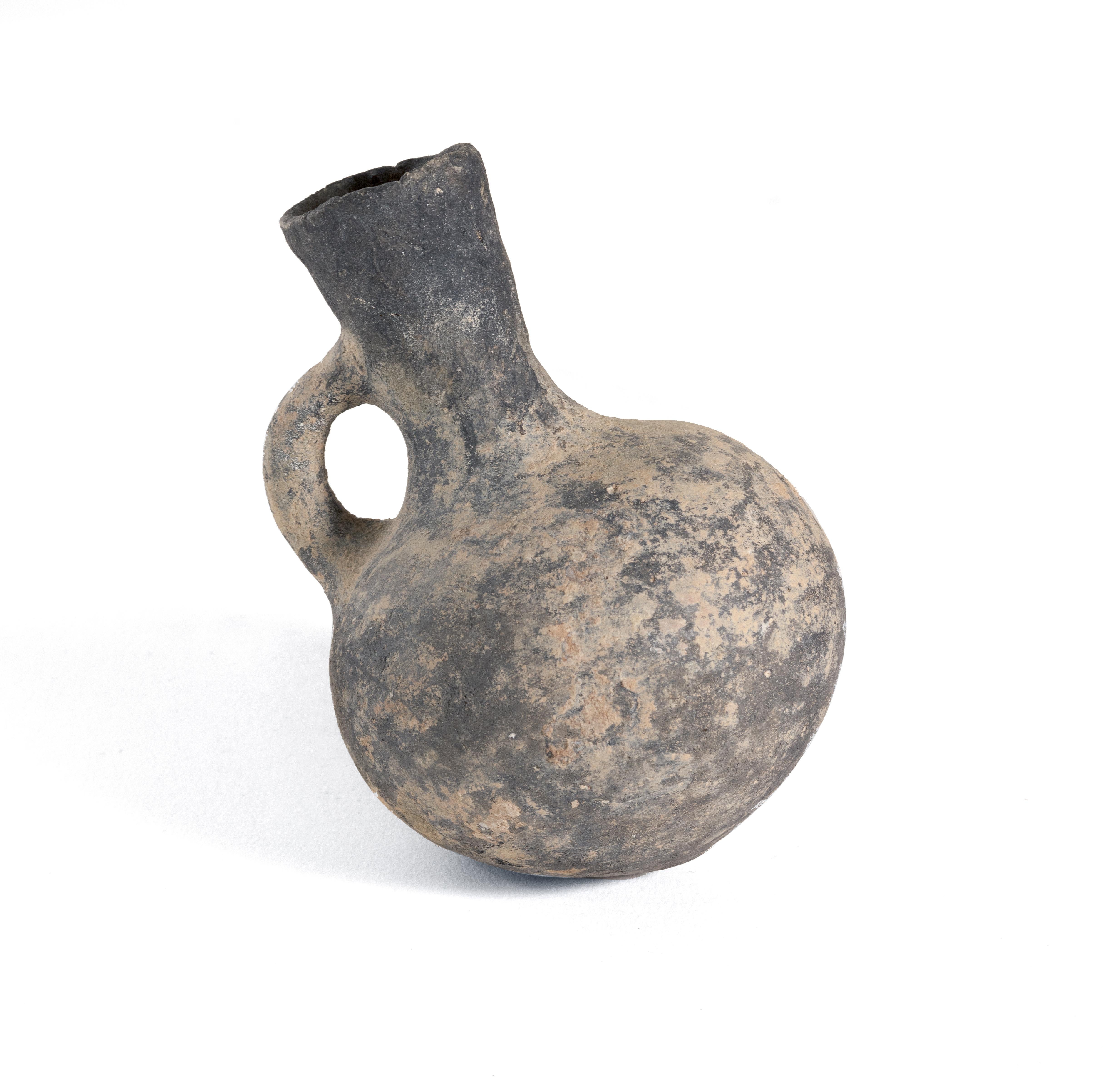 Vase à parfum Jérusalem, ère du fer - Art de Unknown