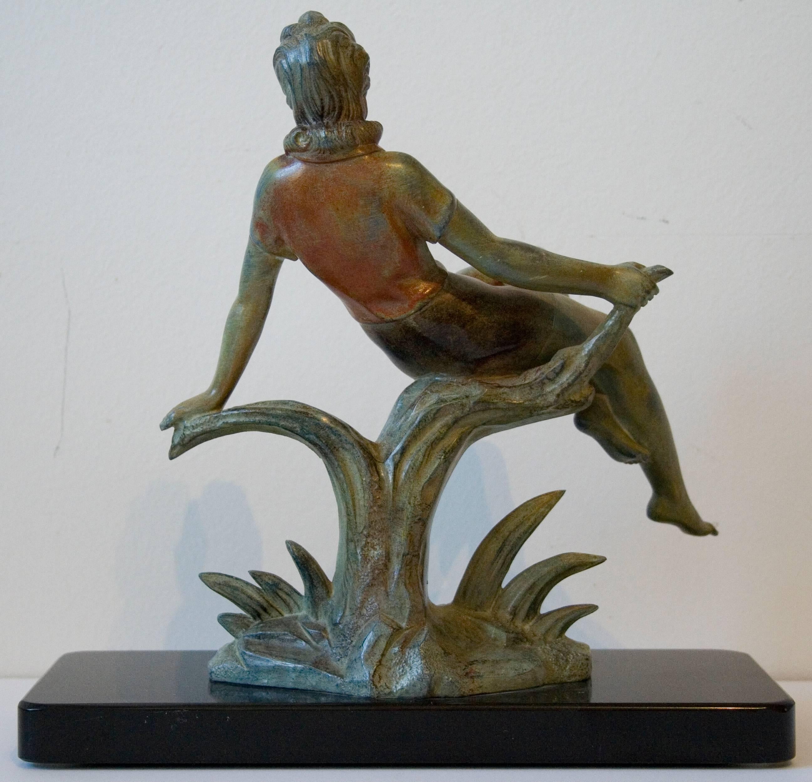 Junge Frau auf einem Baumstumpf sitzend (Young Woman on a Tree Stump) -Zinc cast - Sculpture by Unknown