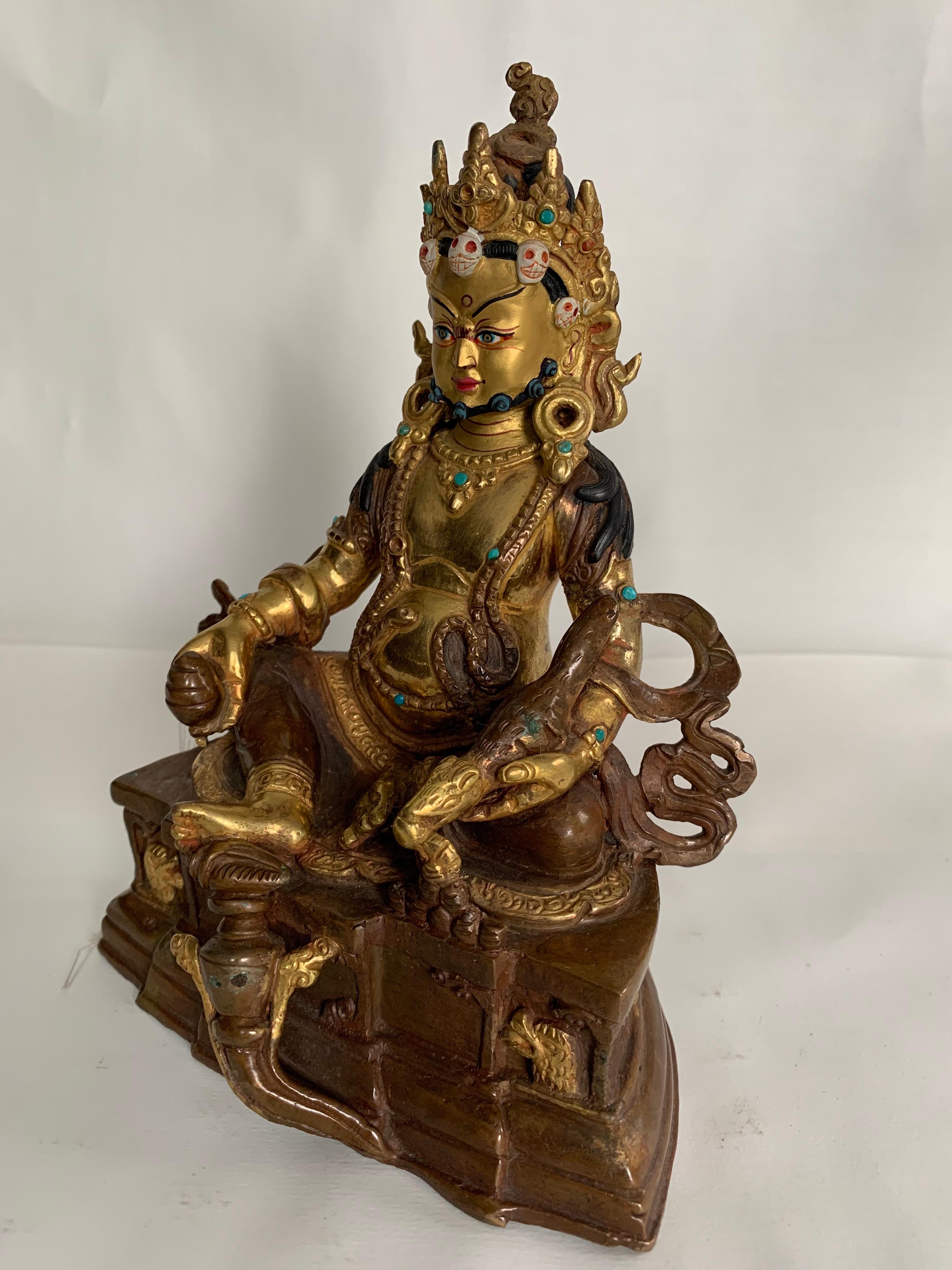 Statua di Kubera da 6 pollici con oro 24 carati realizzata a mano con il processo a cera persa - Sculpture di Unknown
