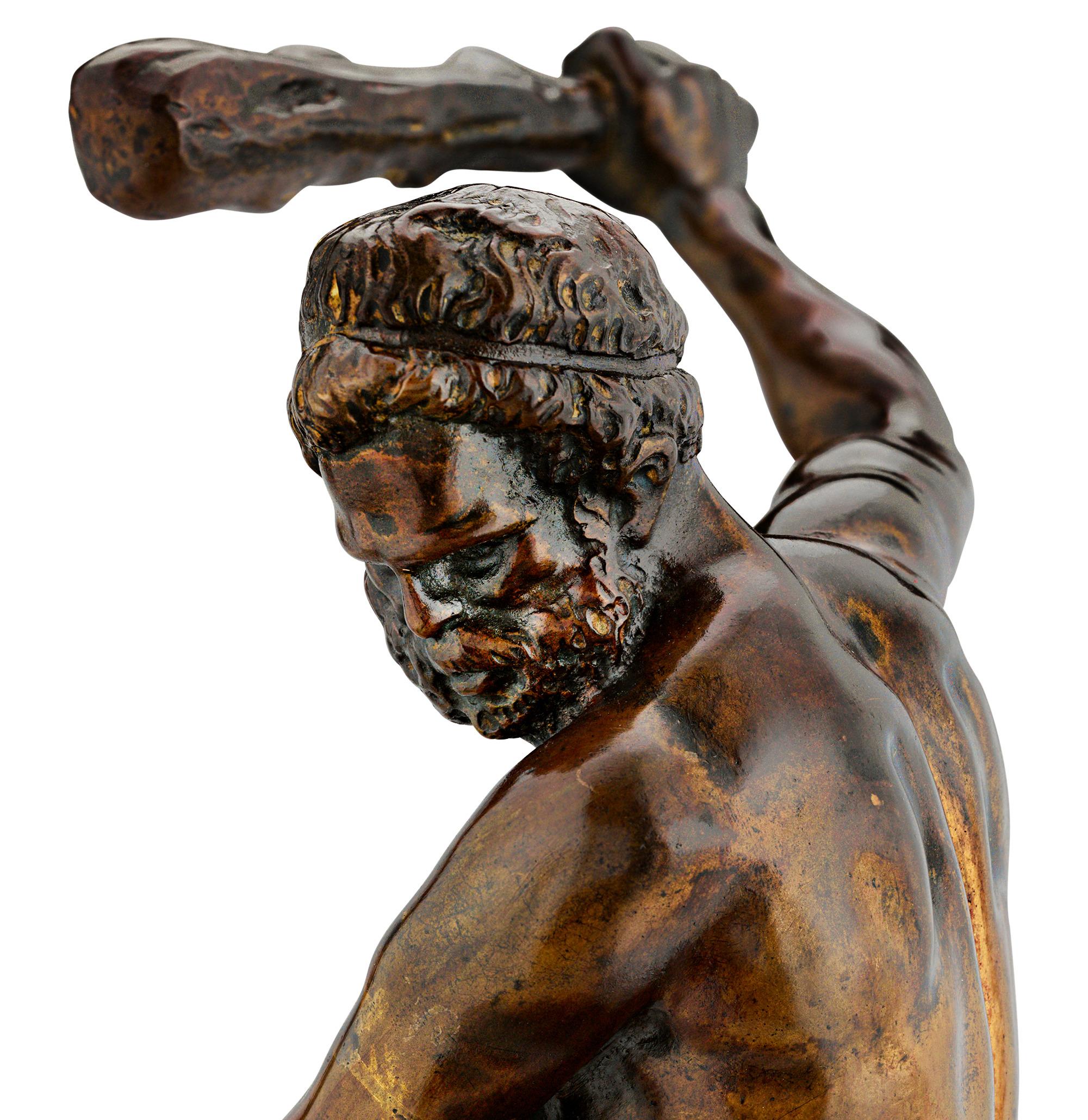 Scultura in bronzo delle Fatiche di Ercole, 17° secolo - Nude Sculpture Oro di Unknown