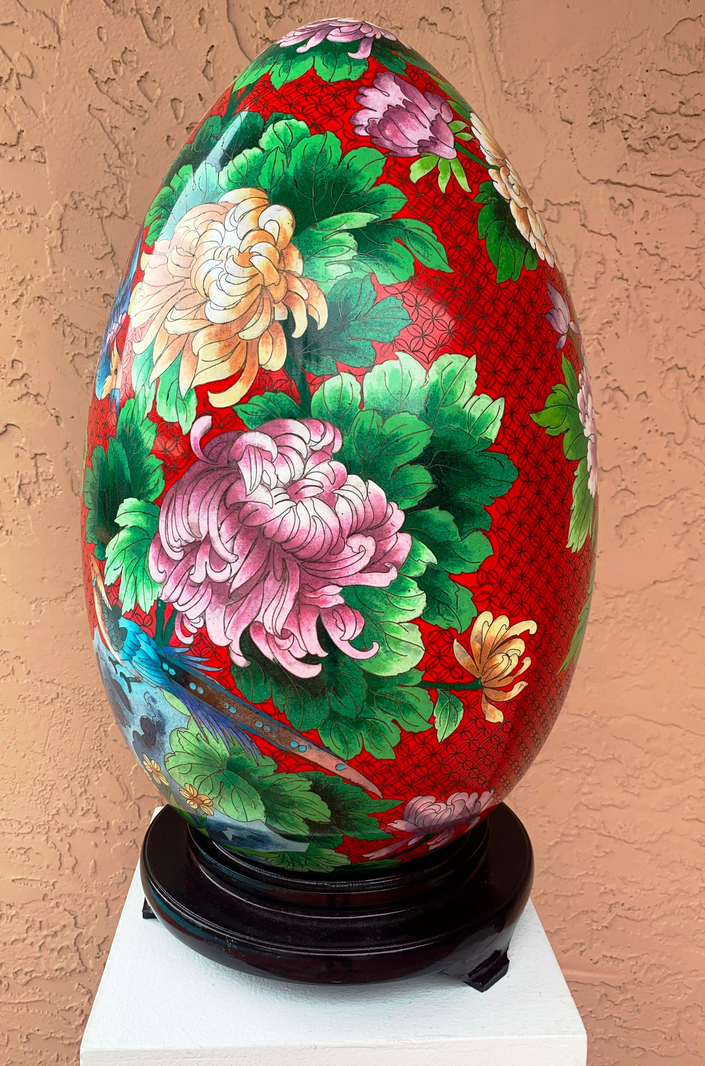 Große Cloisonné-Eier 2er-Set Blau & Rot mit Vögeln Blumen (Art déco), Sculpture, von Unknown