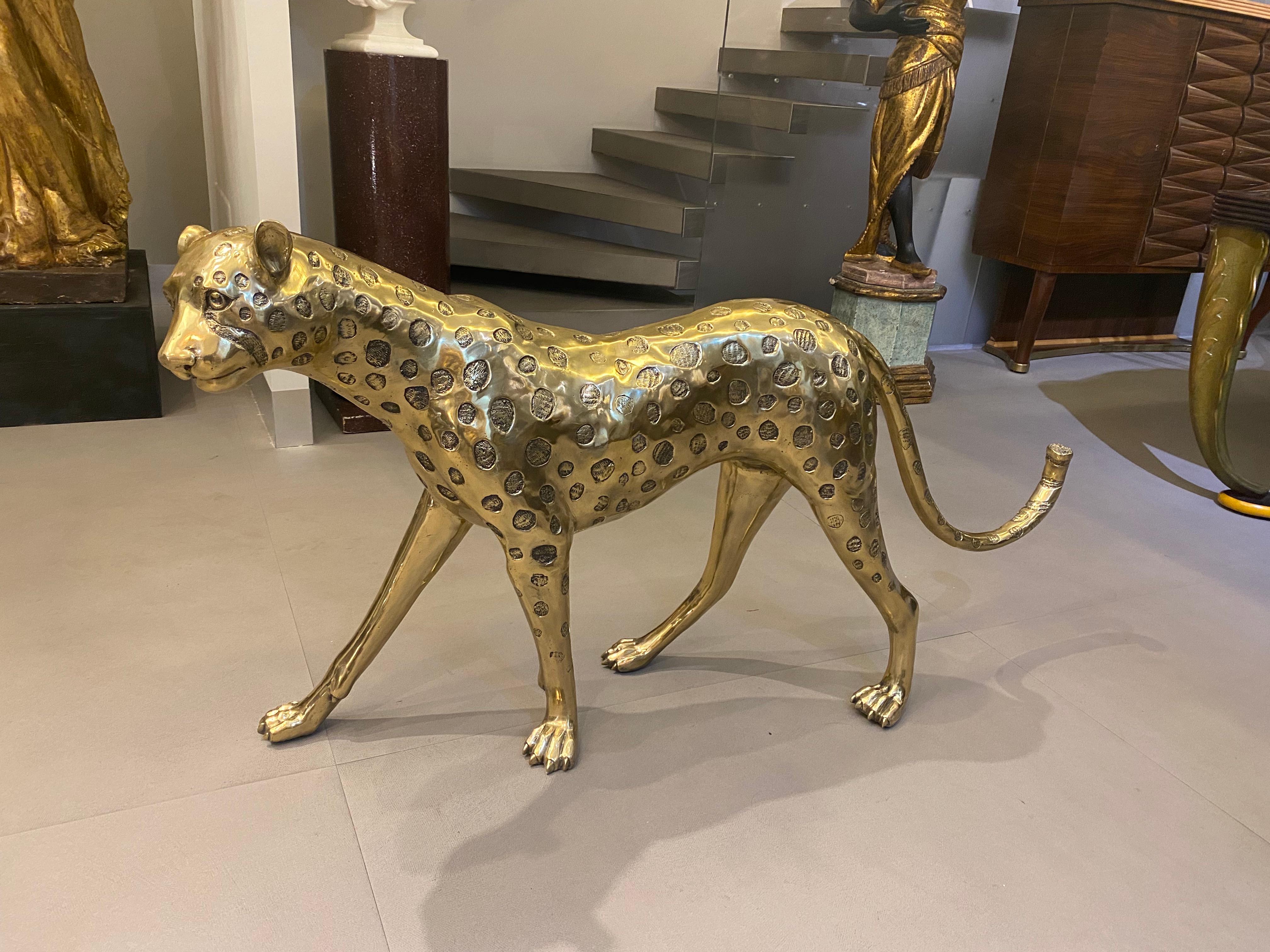 Gran Escultura de Bronce Dorado de Leopardo en venta 1
