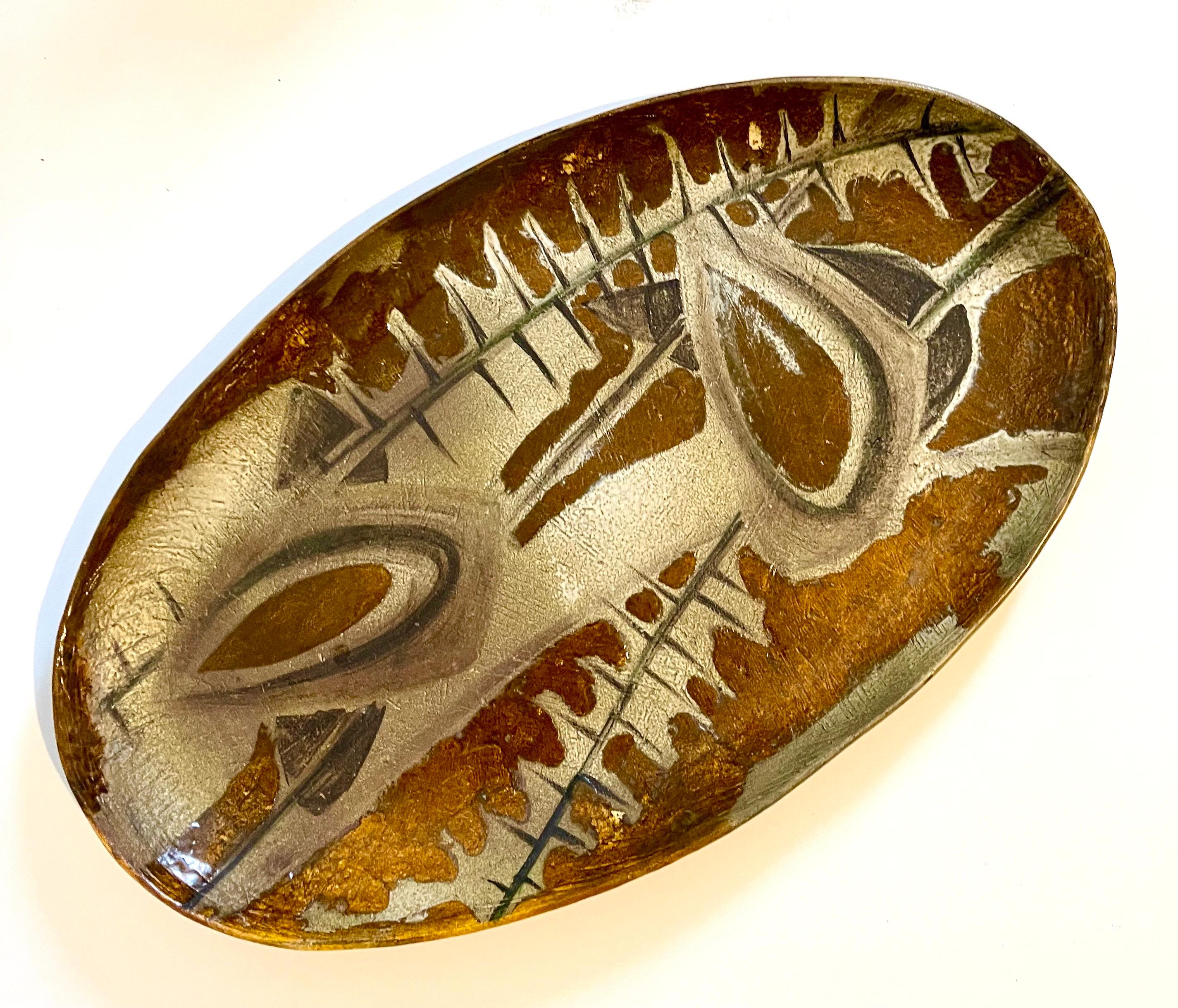 Große große handbemalte abstrakte Keramikplatte, gestempelt Madoura Plein Feu Brutalismus im Angebot 7