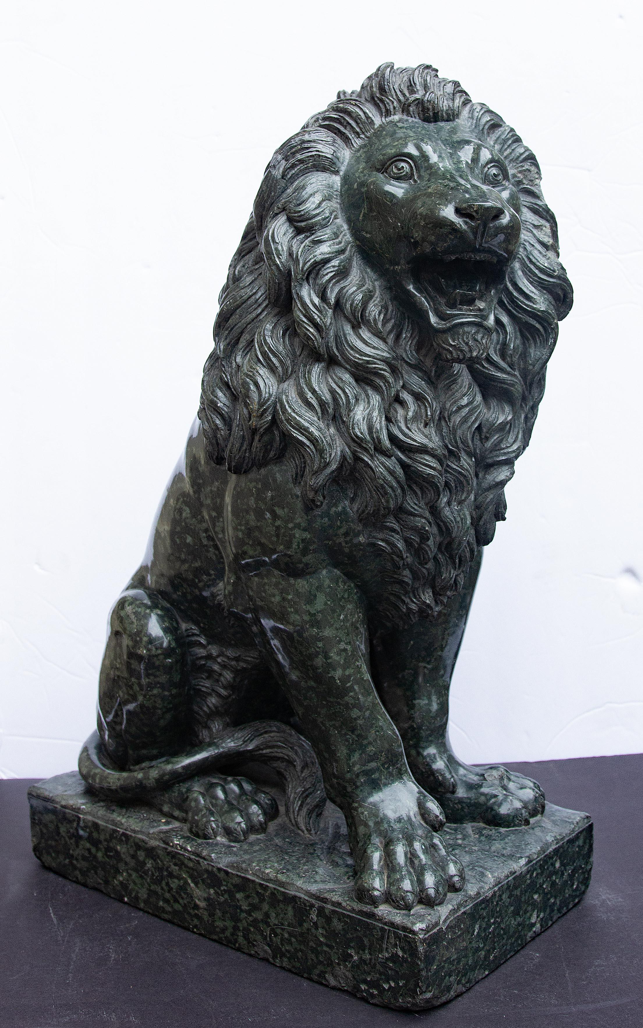 Großer italienischer Grand Tour Granit „Medici“ Löwe des 19. Jahrhunderts – Sculpture von Unknown