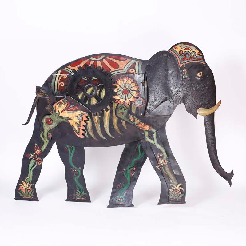 Grande sculpture murale d'éléphant en métal