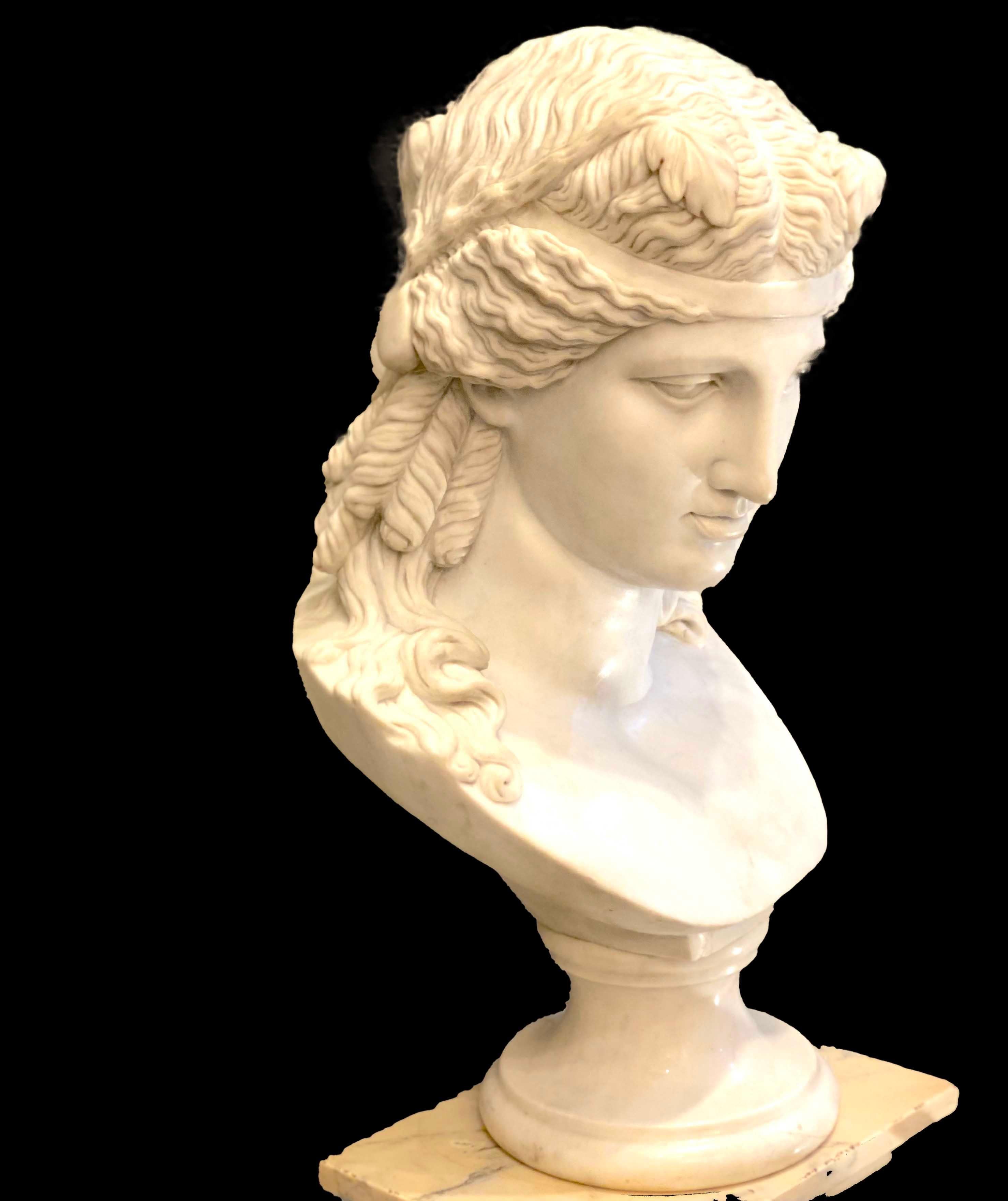  Grand buste néoclassique en marbre blanc d'Ariane, Italie, 1850