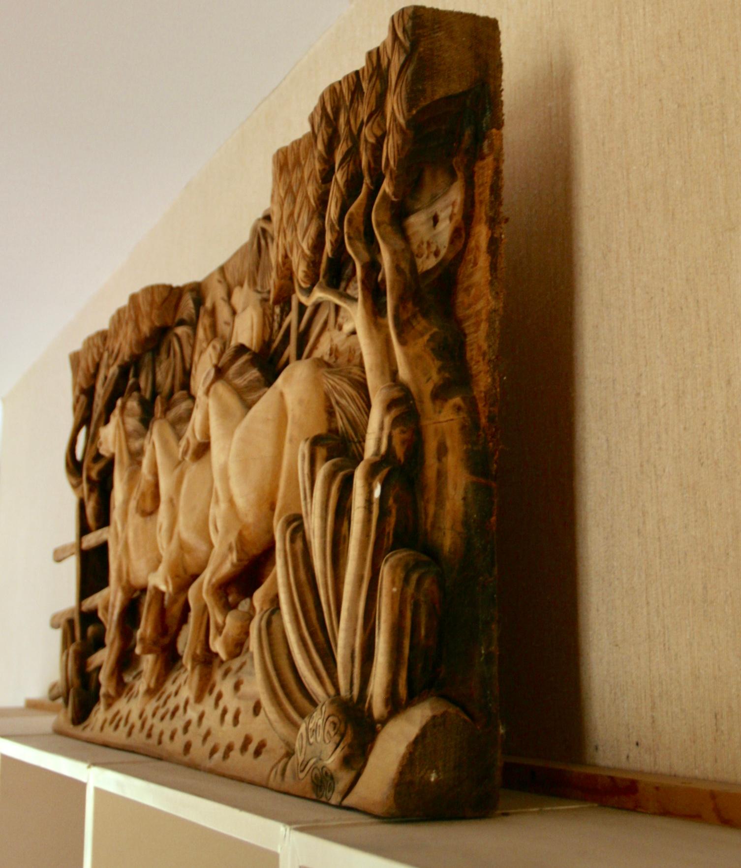 Large Scale Western Wood Sculpture For Sale 5