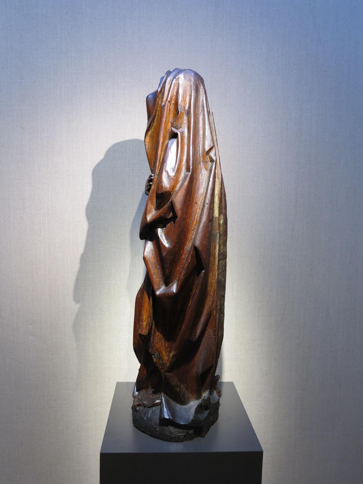 Figurine de maître bourgogne en noyer sculpté de la fin du 15e siècle, ancien maître des Pays-Bas  en vente 1