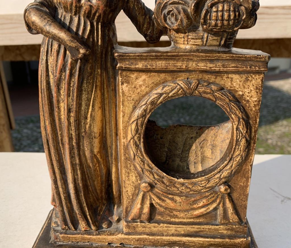 Late 18th century Venetian figure sculpture - Watch holder - Gilded carved wood - Rococo Sculpture by Unknown