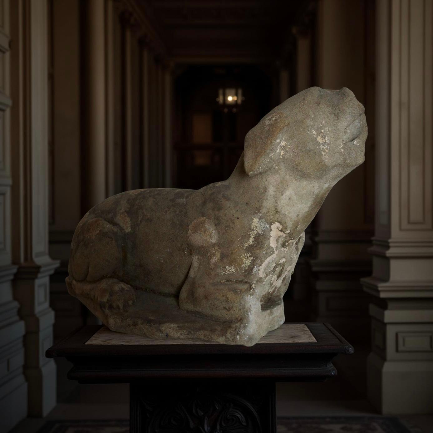 Levriero Grande Scultura Rinascimentale in Pietra Serena Firenze XVI secolo in vendita 1