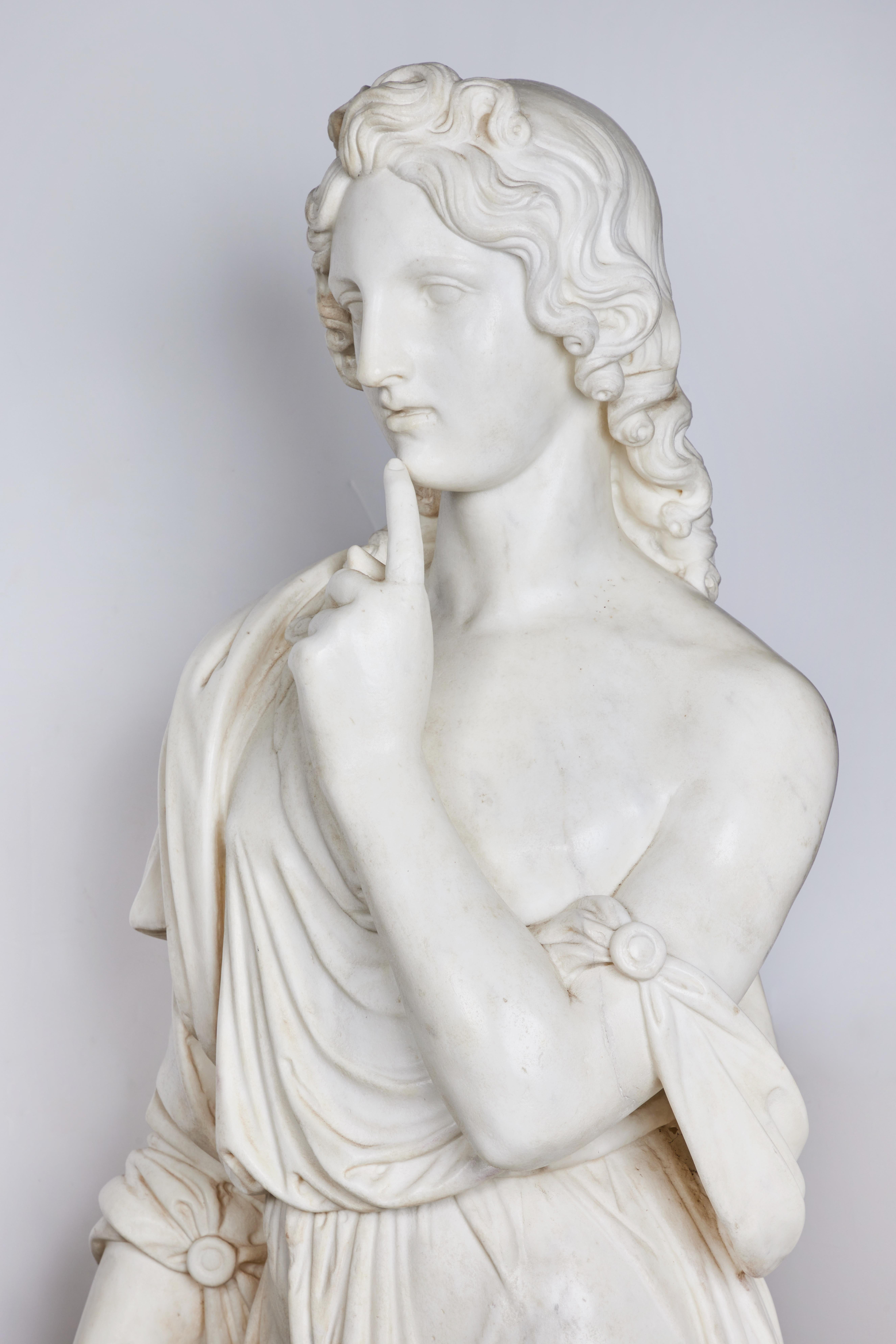 Lebensgroße römische Marmorfigur – Sculpture von Unknown