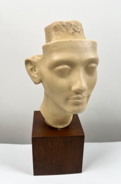 Riproduzione del Museo del Louvre di un busto maschile classico, scultura francese in gesso su Wood