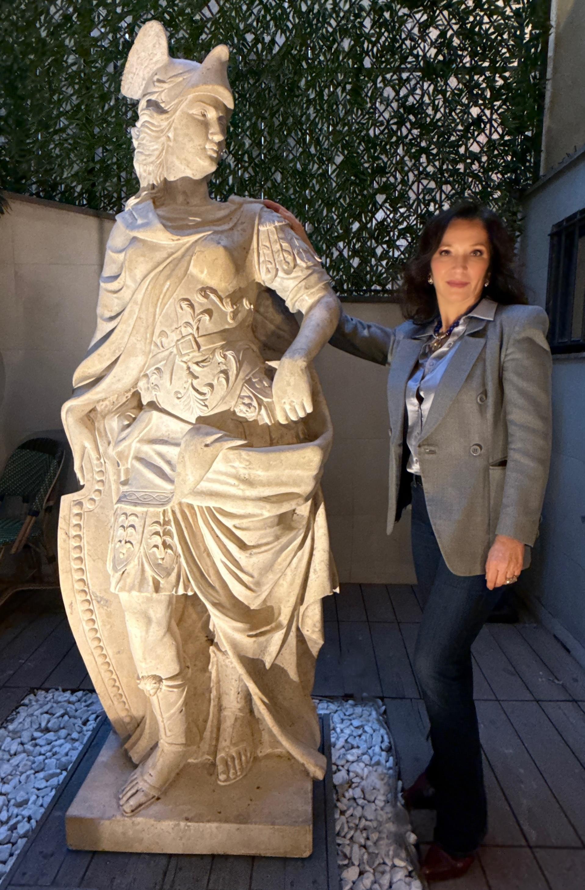 Magnífica Escultura de Mármol del Tema Mitológico Romano Minerva 1780' en venta 8